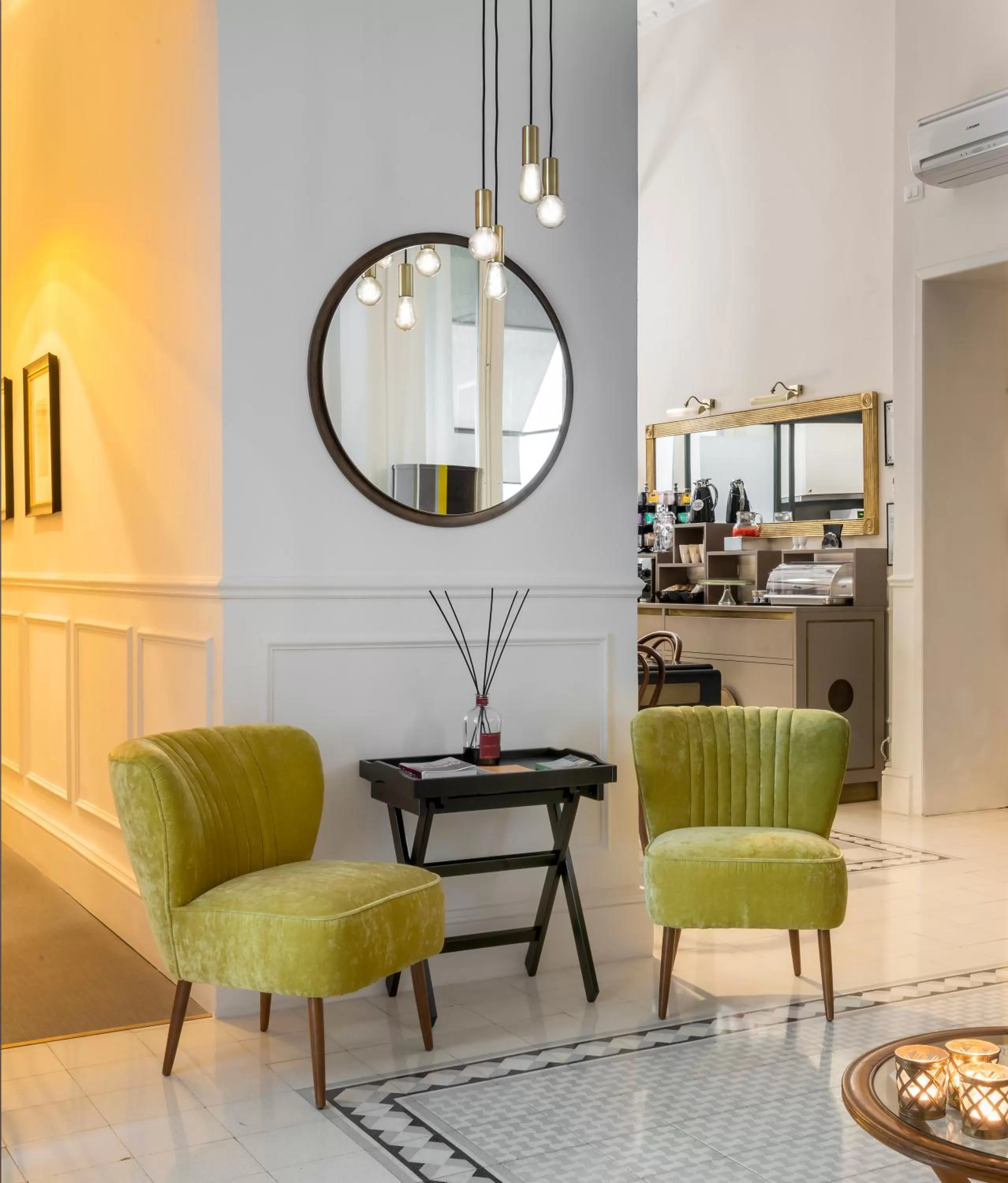 Lobby or reception in Alfieri9