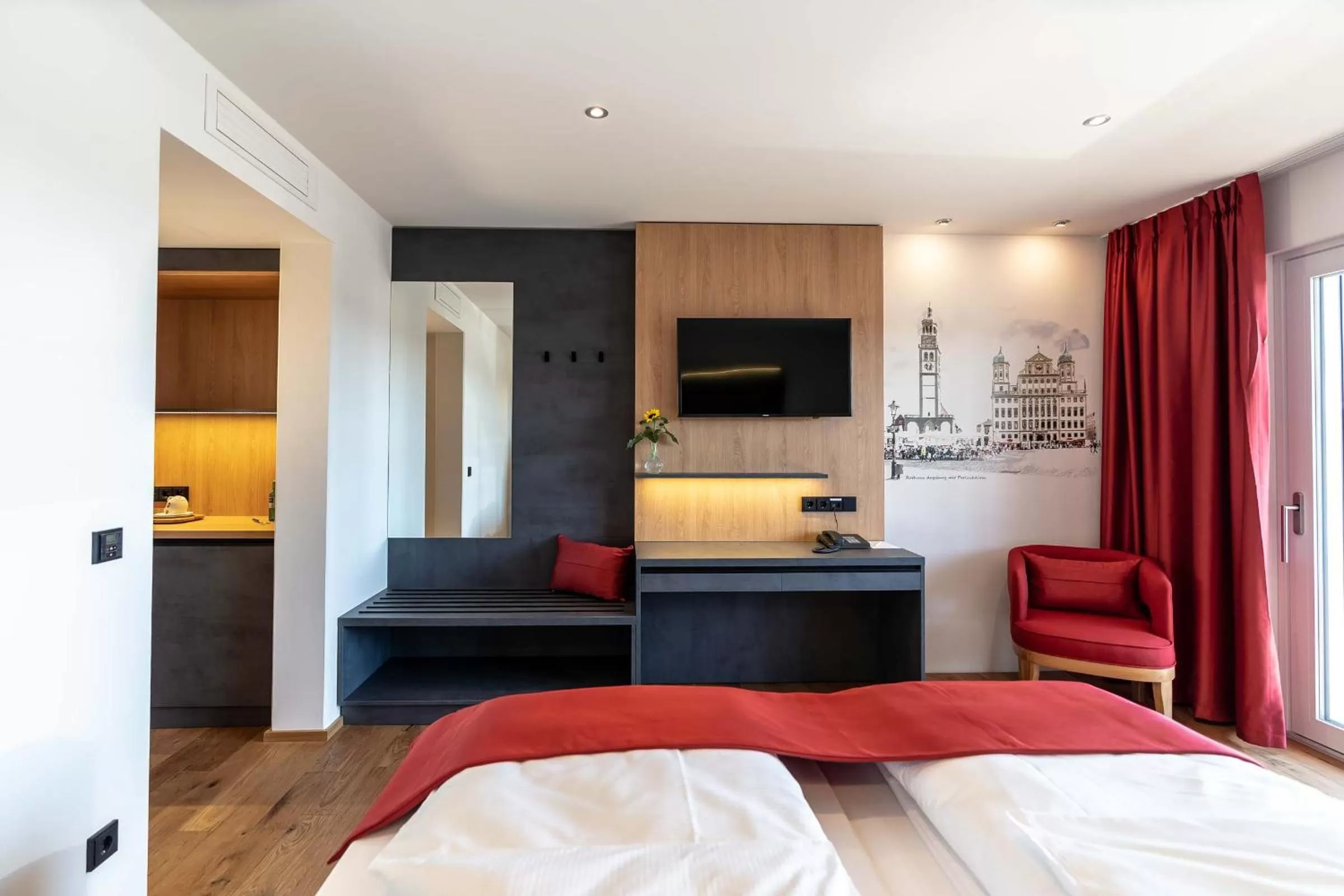 TV and multimedia, Bed in Augsburg Hotel Sonnenhof