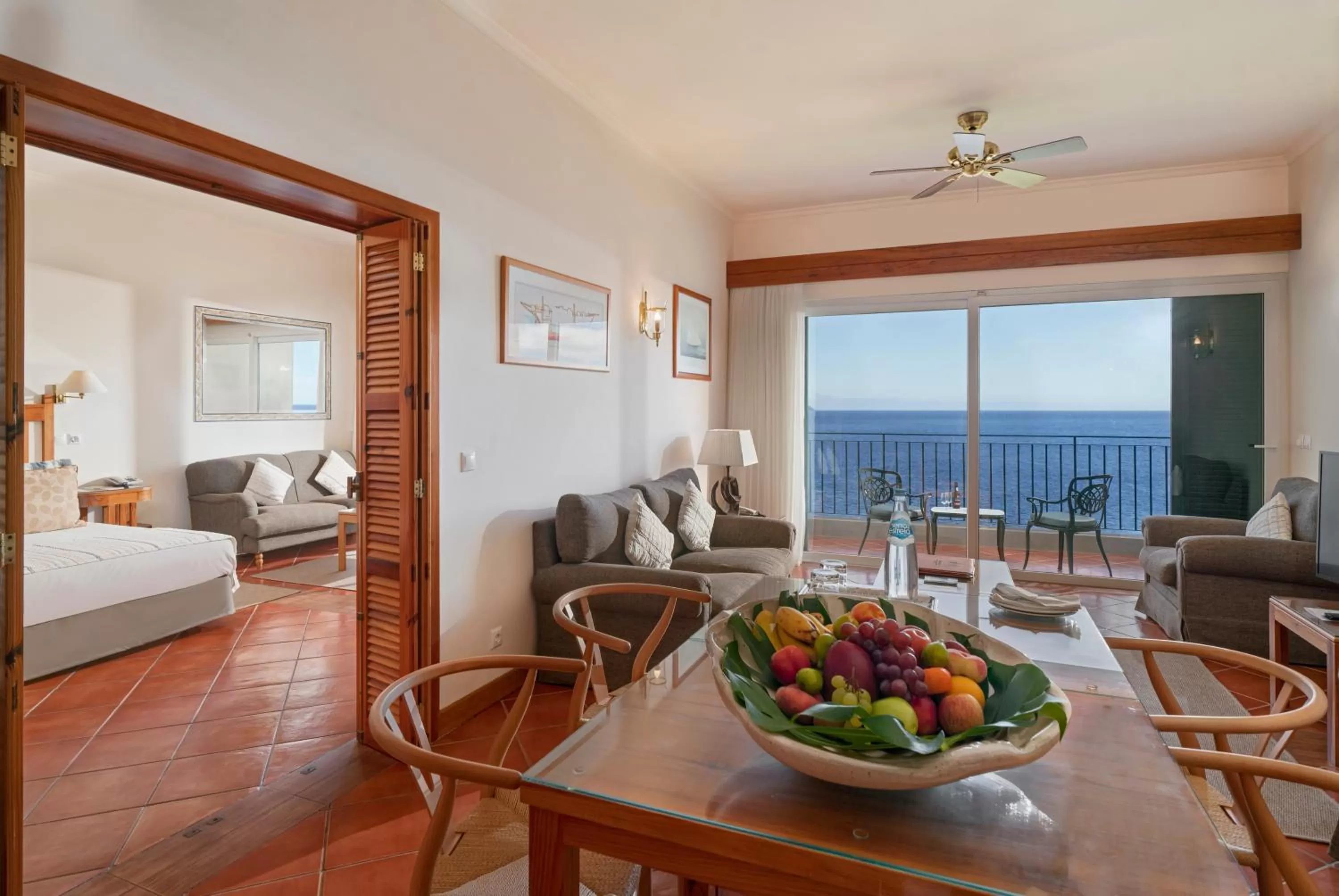 TV and multimedia in Albatroz Beach & Yacht Club