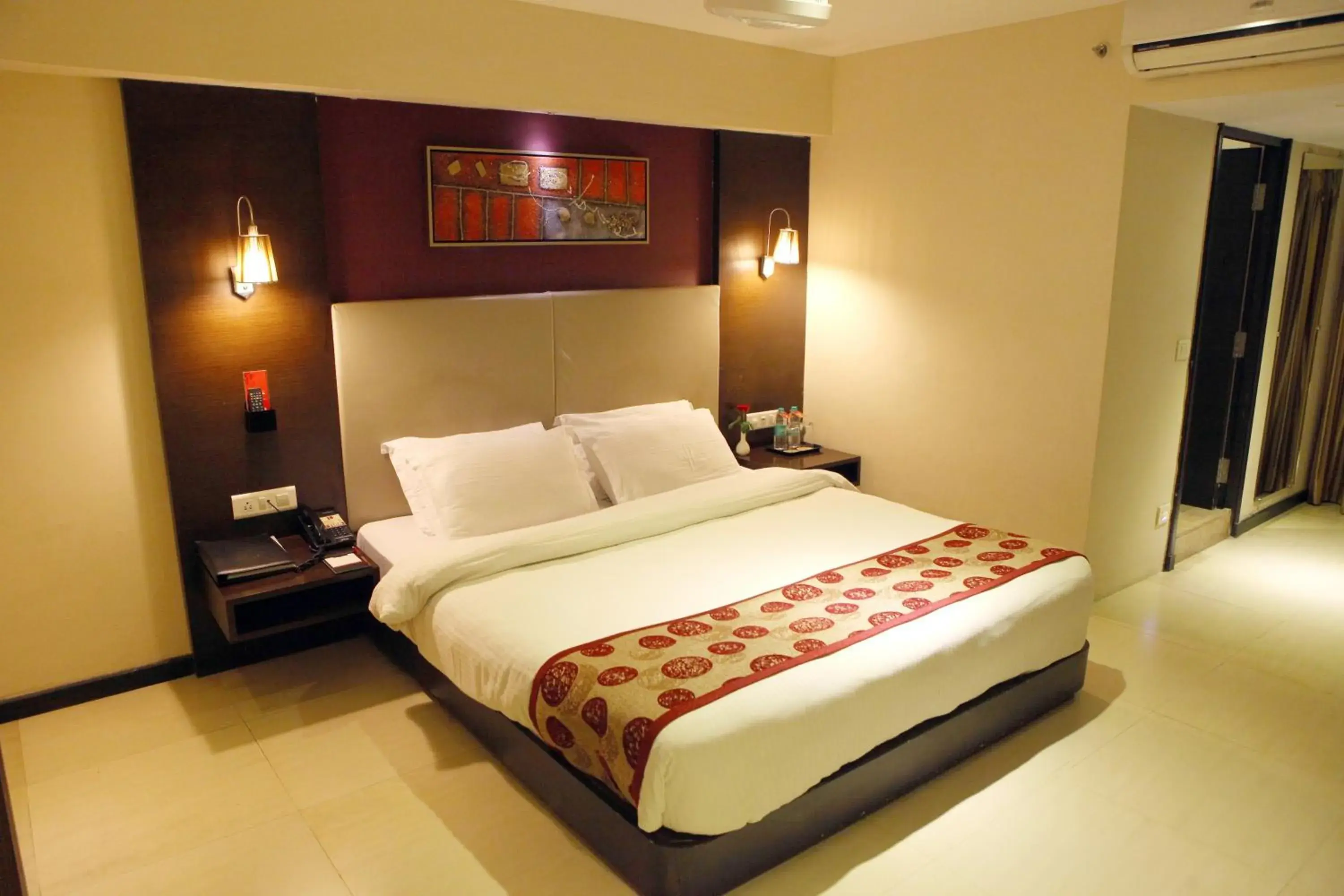 Standard Single Room - single occupancy in Lords Plaza Surat Standard Single Room - single occupancy in Lords Plaza Surat