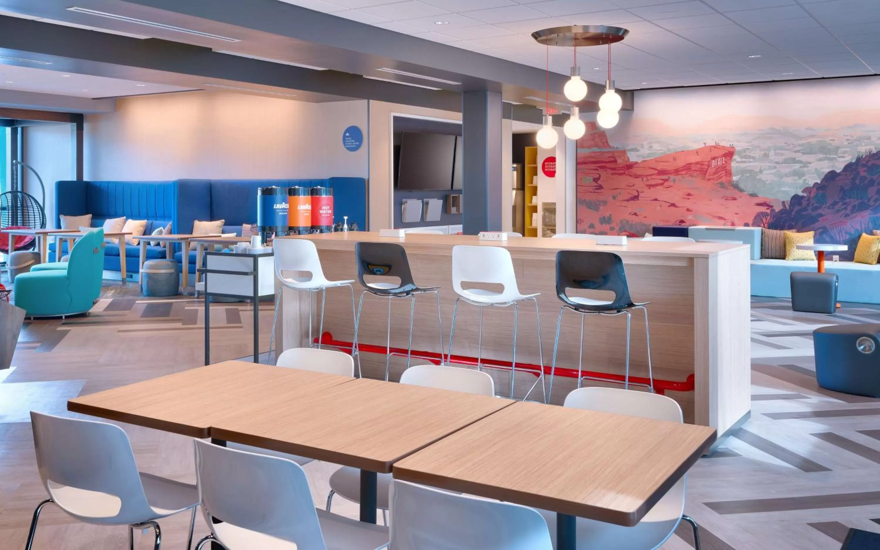 Lobby or reception in Tru By Hilton St. George