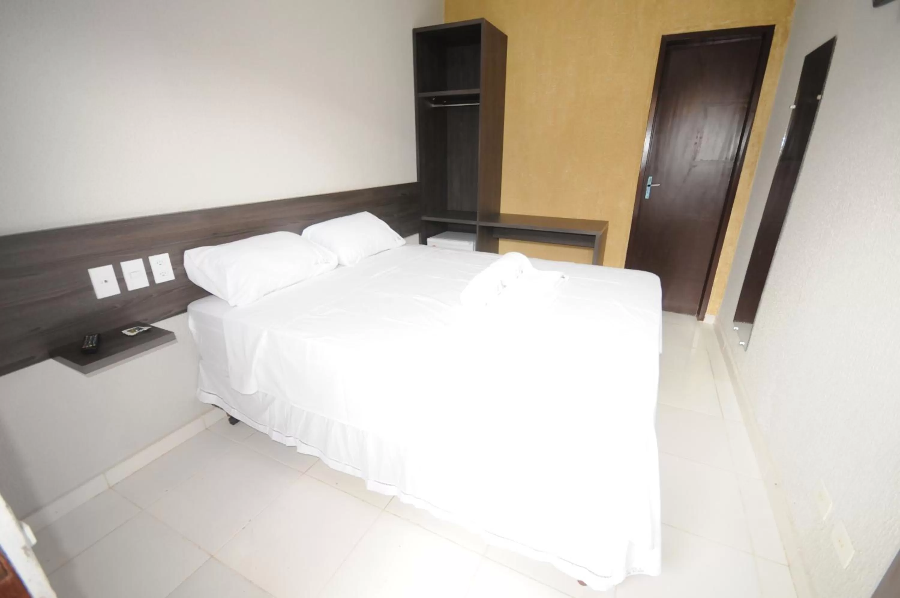 Bed in La Bella Hotel