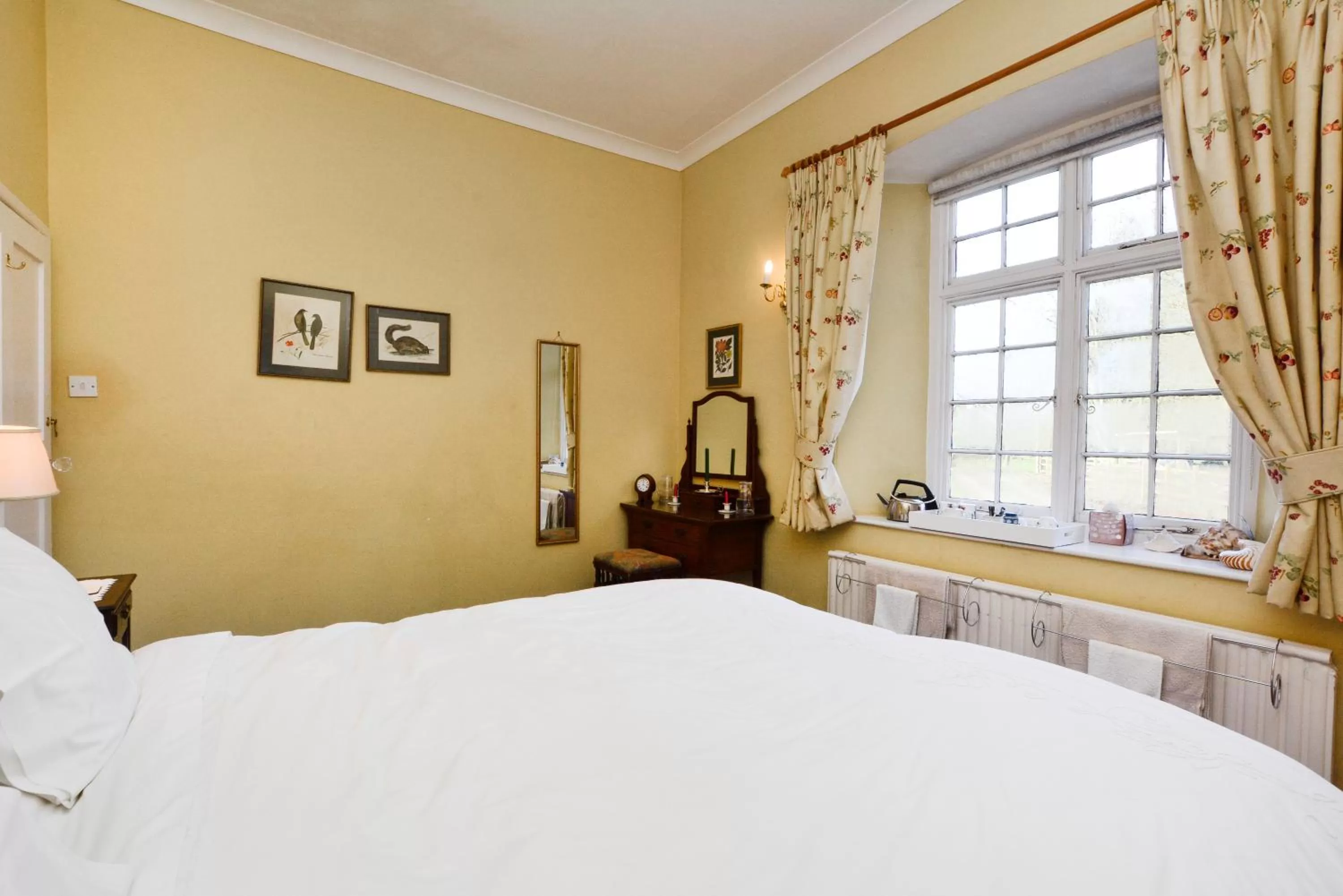 Bedroom, Bed in The Old School