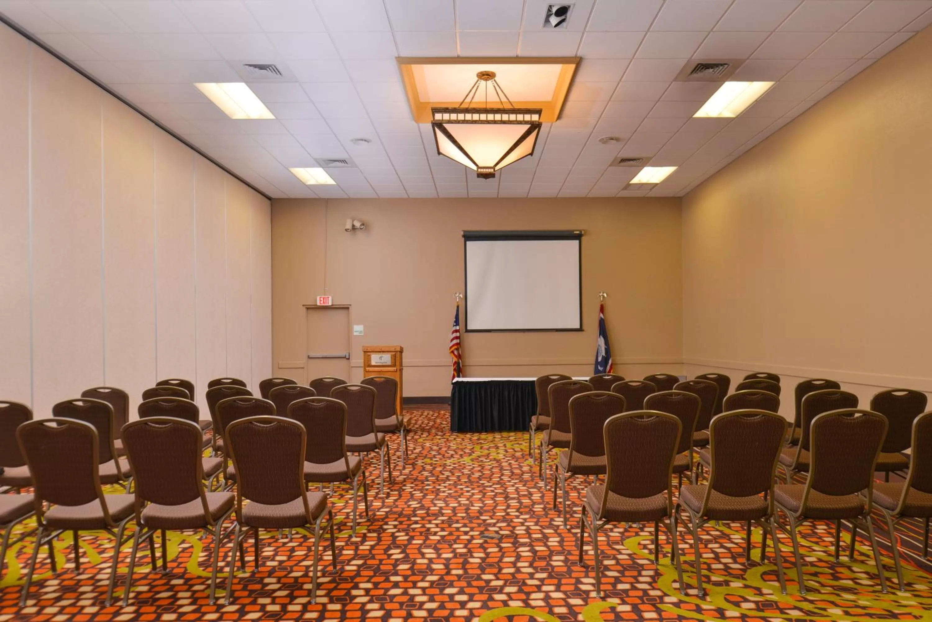 Meeting/conference room in Ramada Plaza by Wyndham Sheridan Hotel & Convention Center
