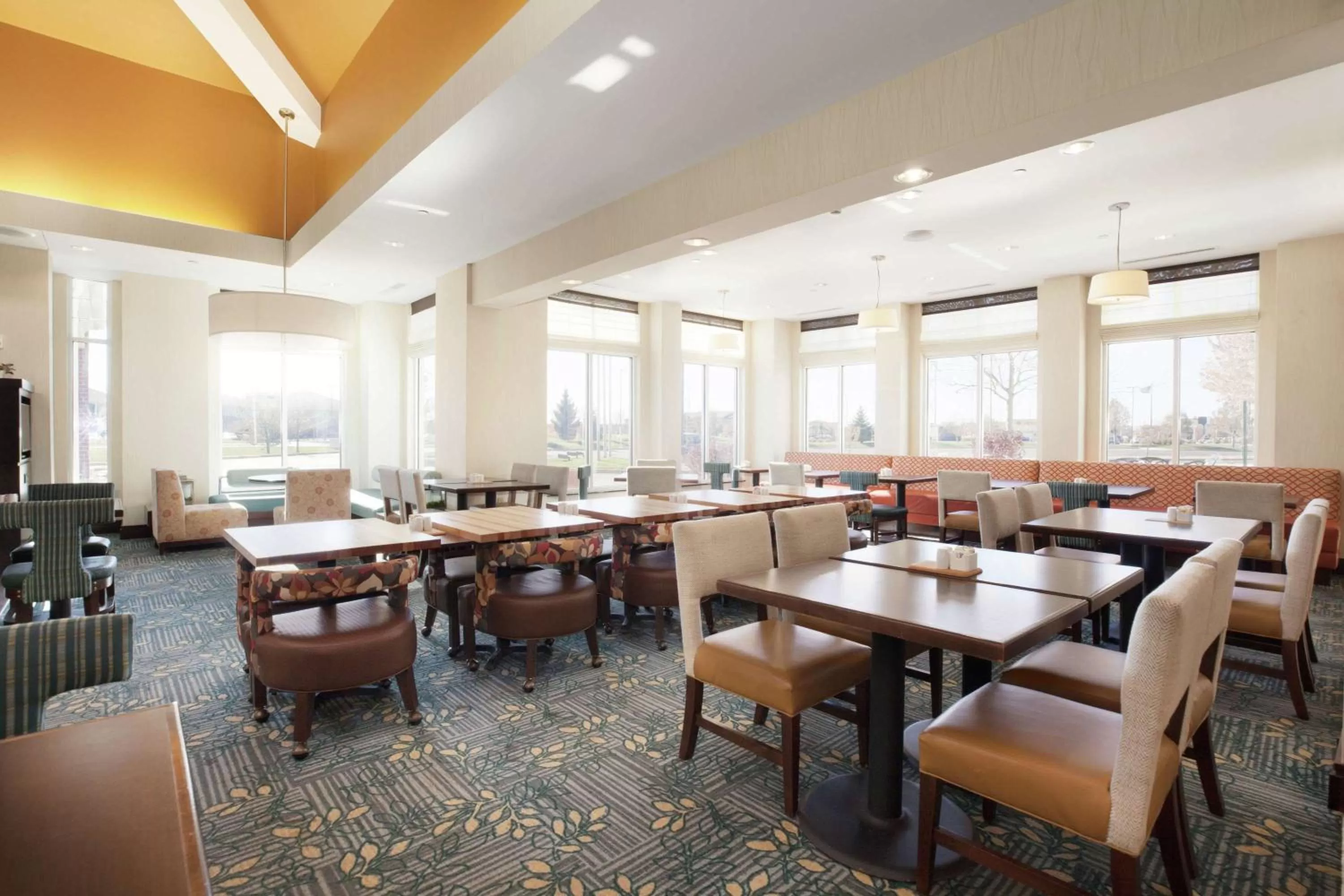Restaurant/places to eat in Hilton Garden Inn Fargo