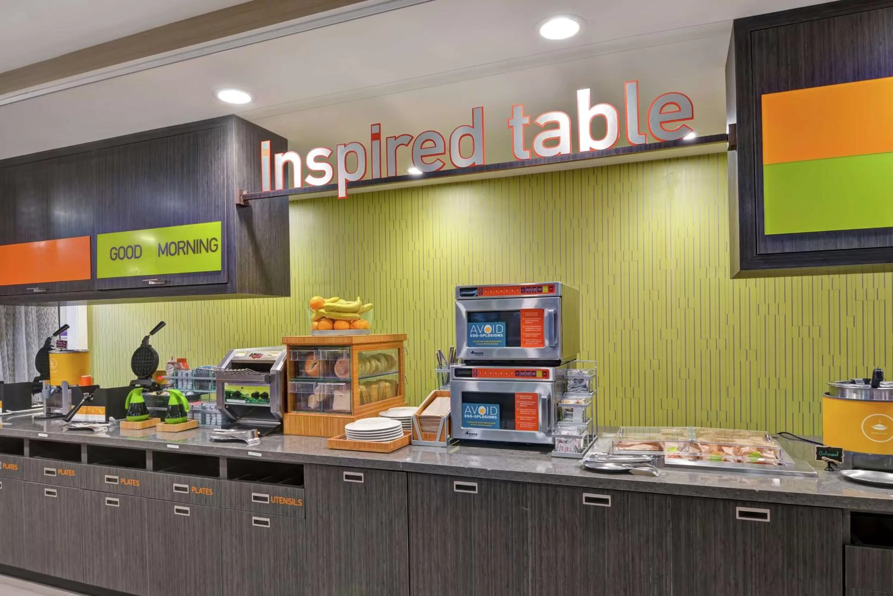 Restaurant/places to eat in Home2 Suites Pensacola I-10 At North Davis Hwy