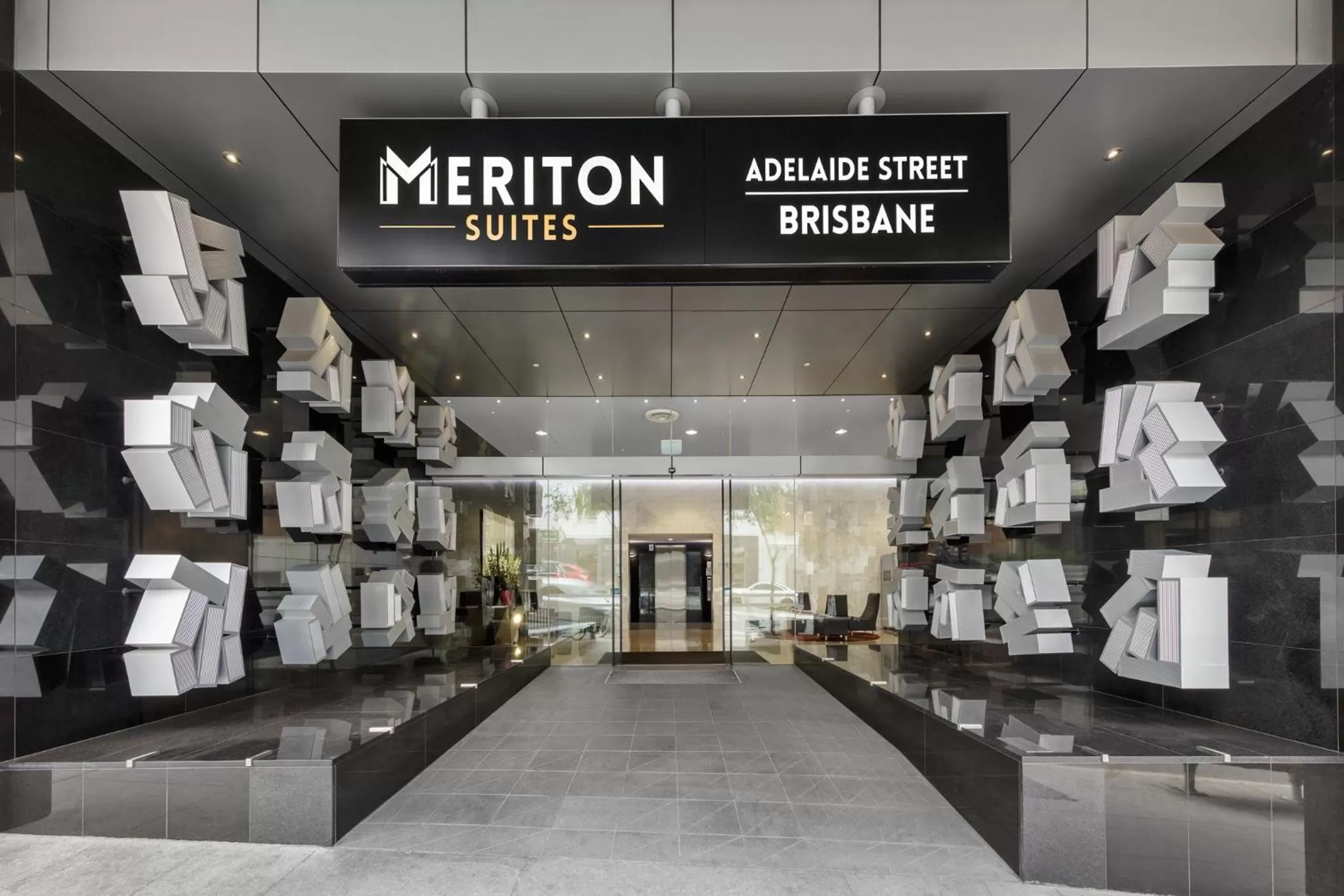 Facade/entrance in Meriton Suites Adelaide Street, Brisbane