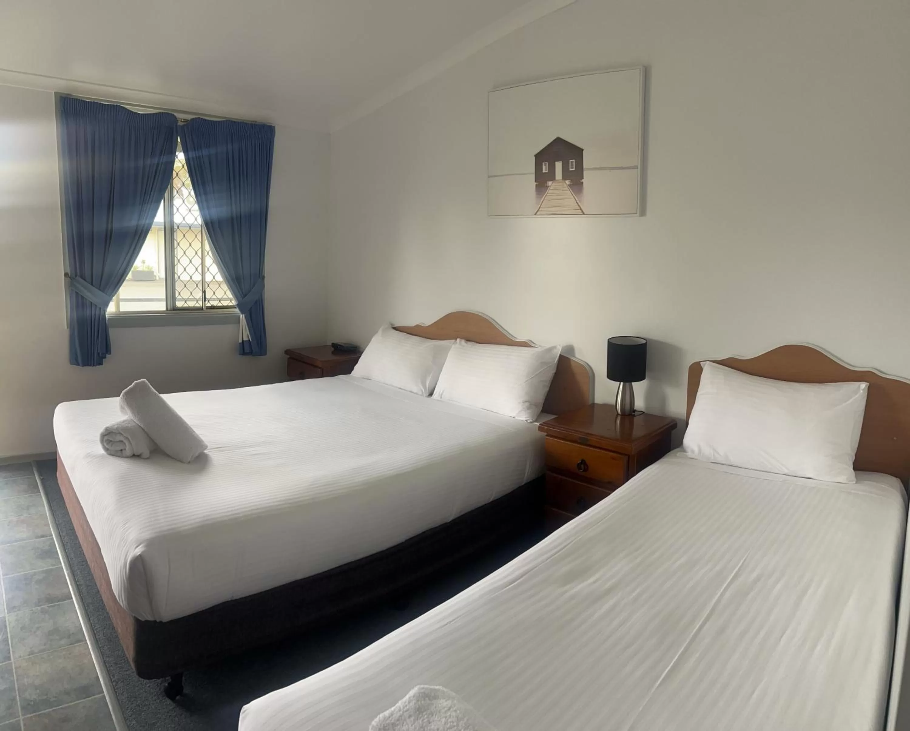 Bed in Pete's Place Roma