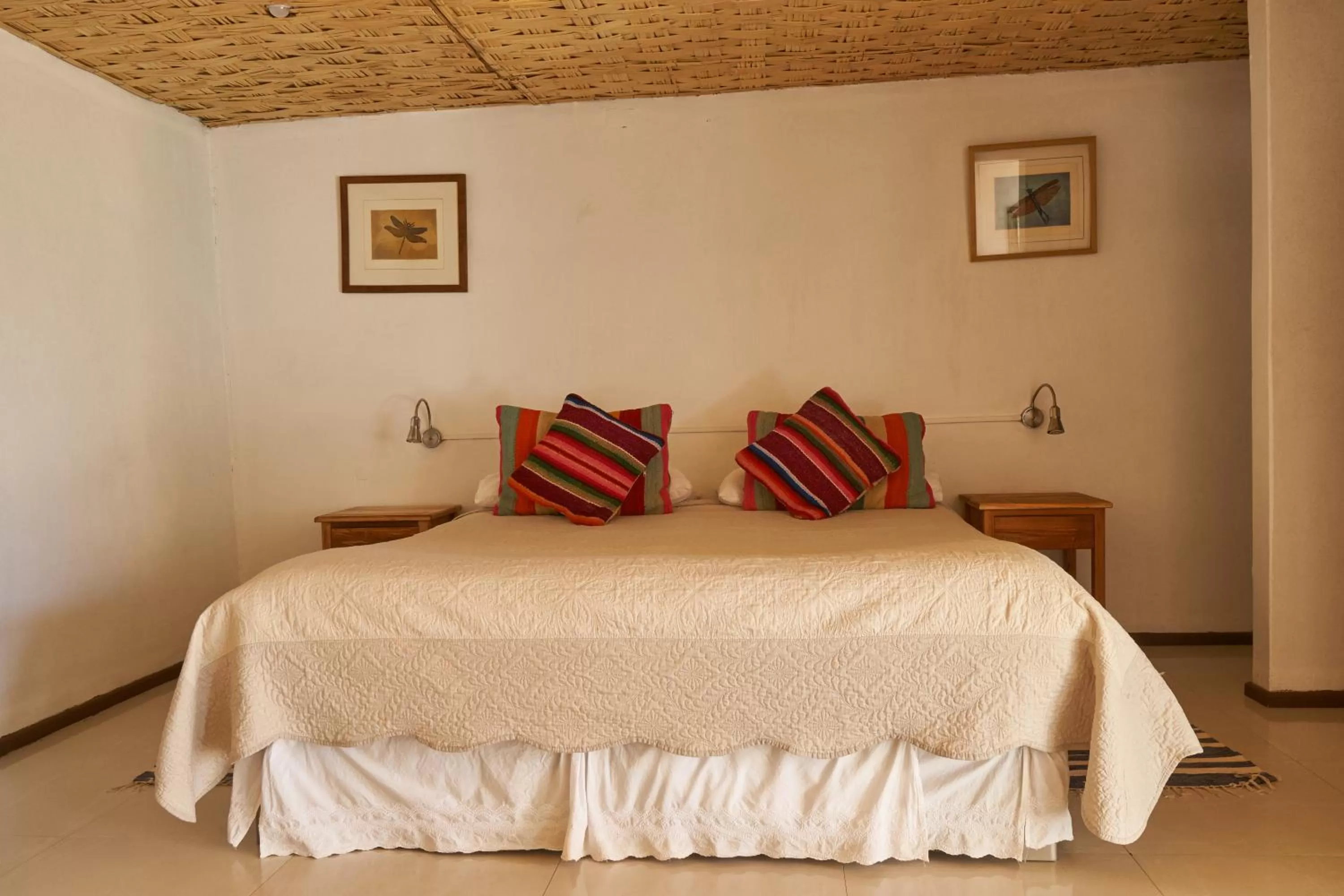 Bedroom, Bed in Hotel Pat'ta Hoiri