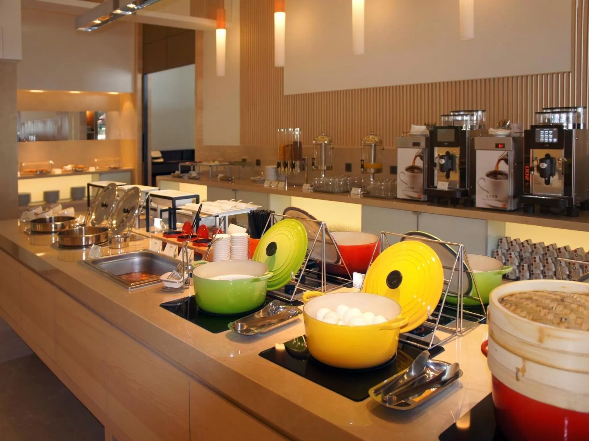 Buffet breakfast in Hotel COZZI Zhongshan Kaohsiung