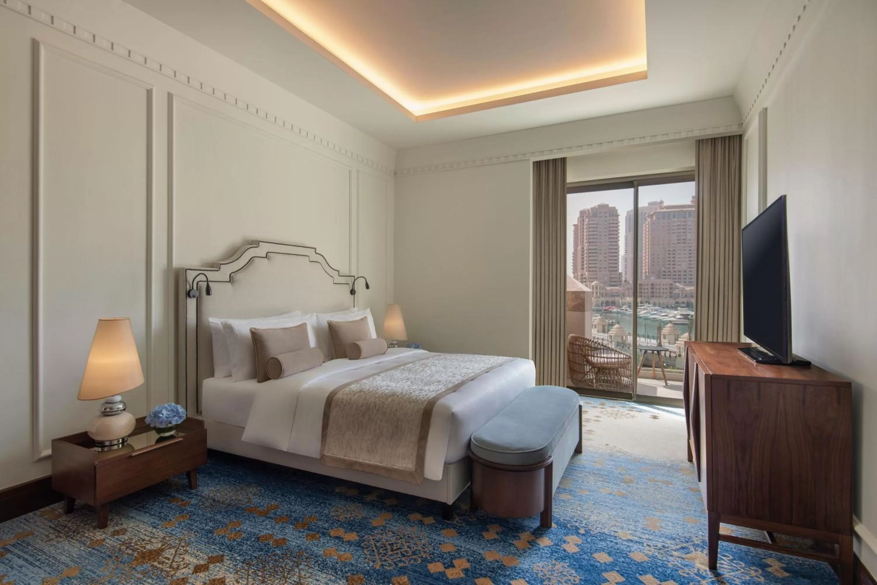 Bedroom, Bed in The St. Regis Marsa Arabia Island, The Pearl Qatar
