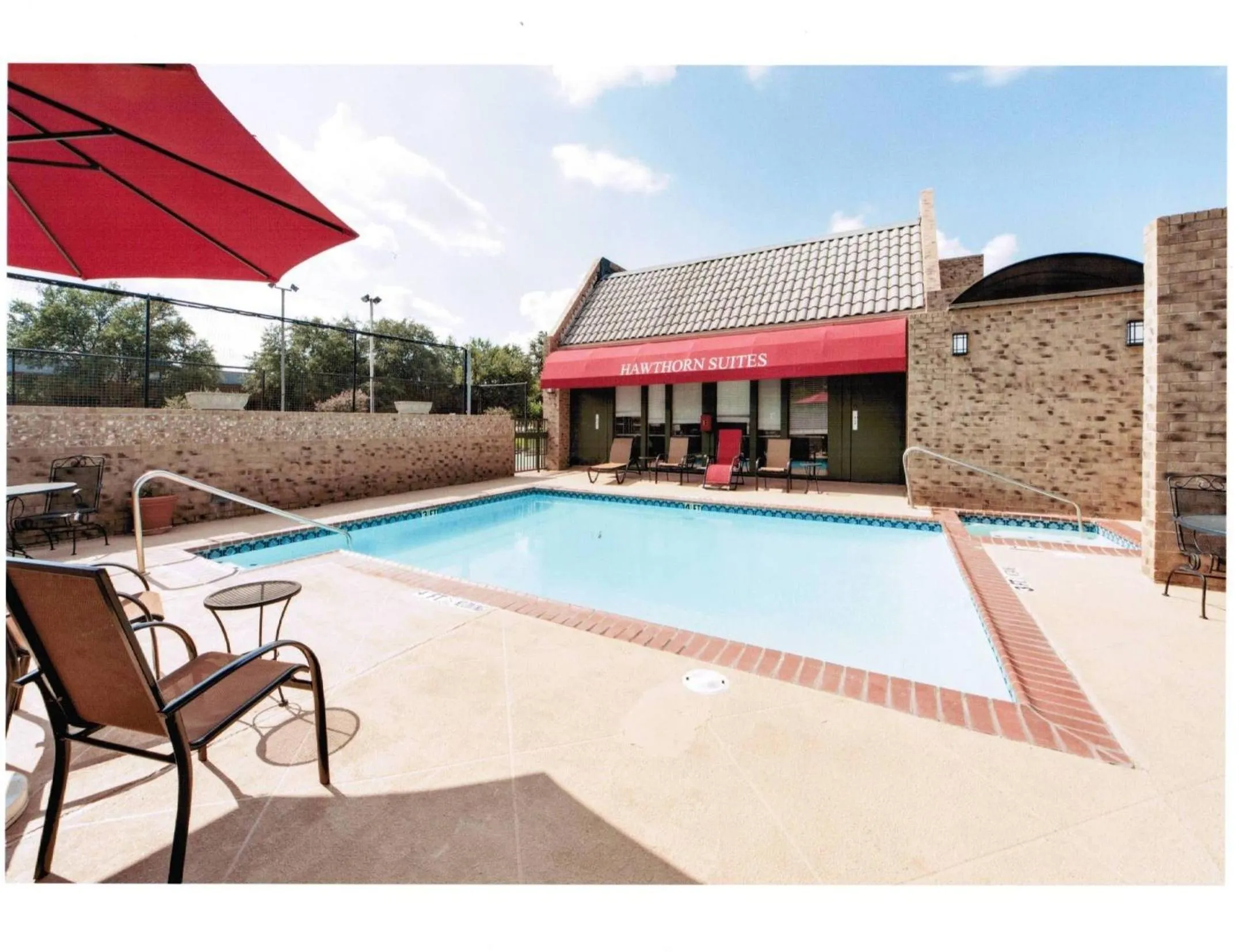 Swimming pool in Hawthorn Extended Stay by Wyndham Richardson