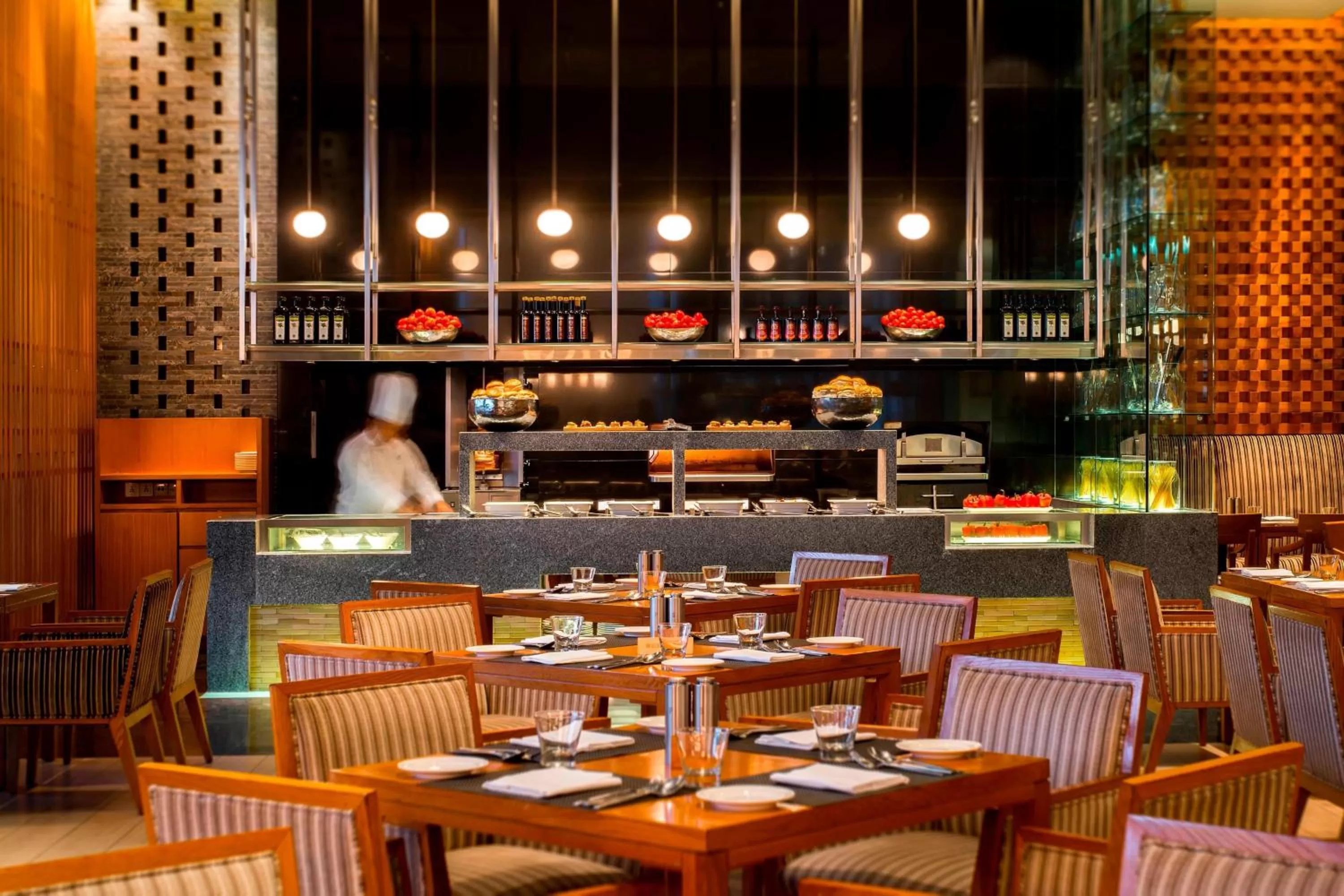 Restaurant/places to eat in JW Marriott Pune