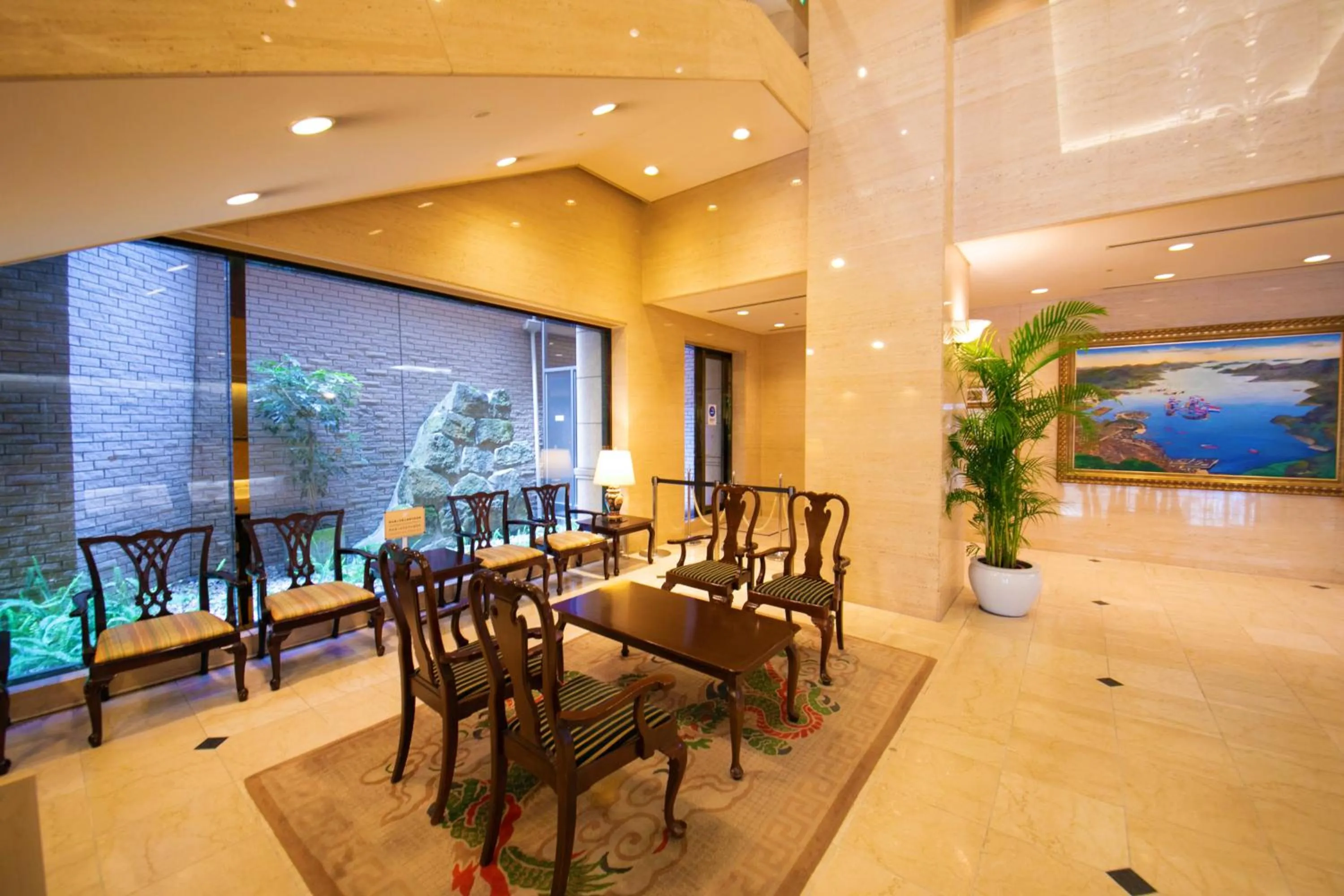 Lounge or bar in Hotel JAL City Nagasaki