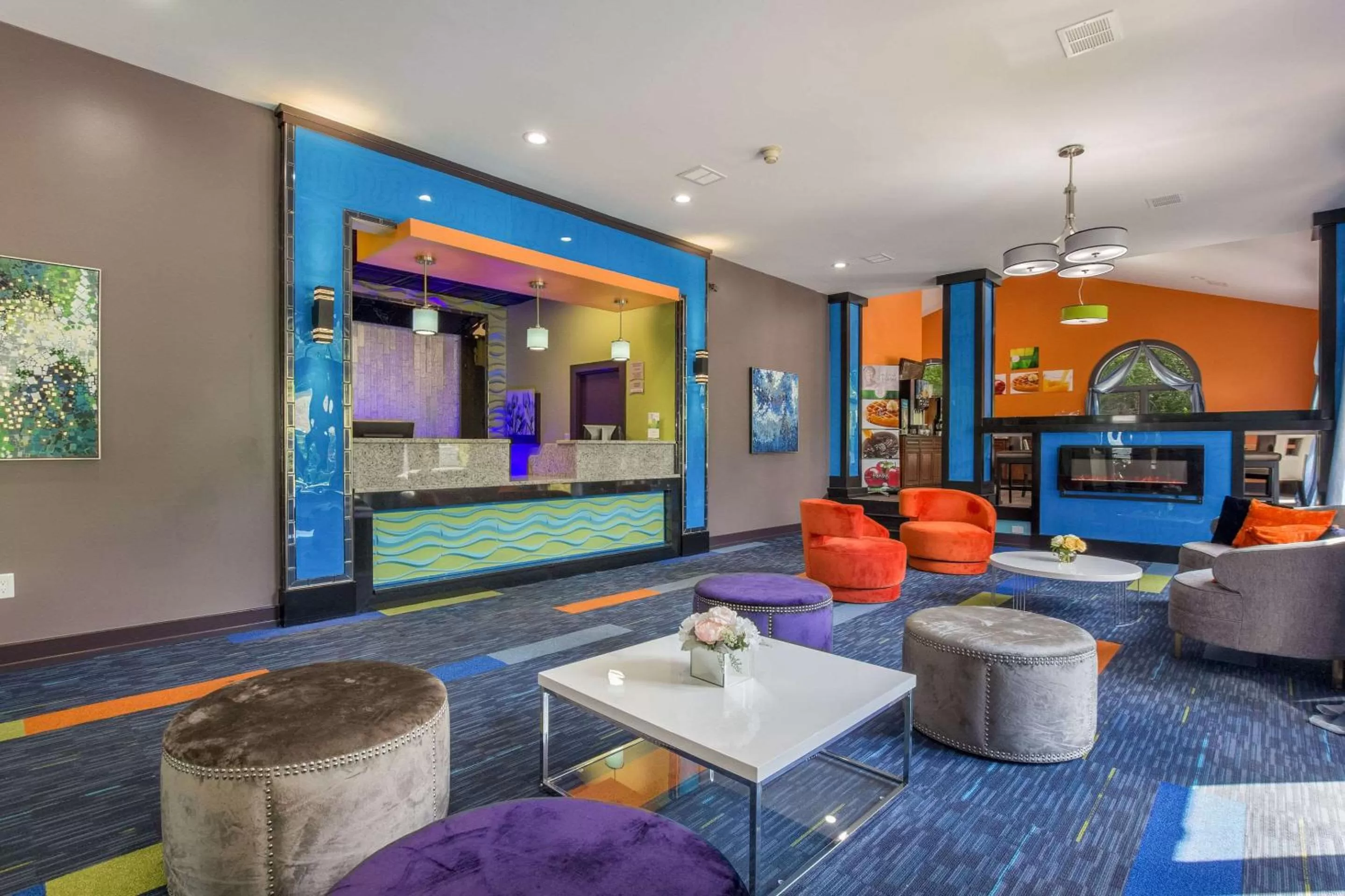 Lobby or reception in Quality Inn London North