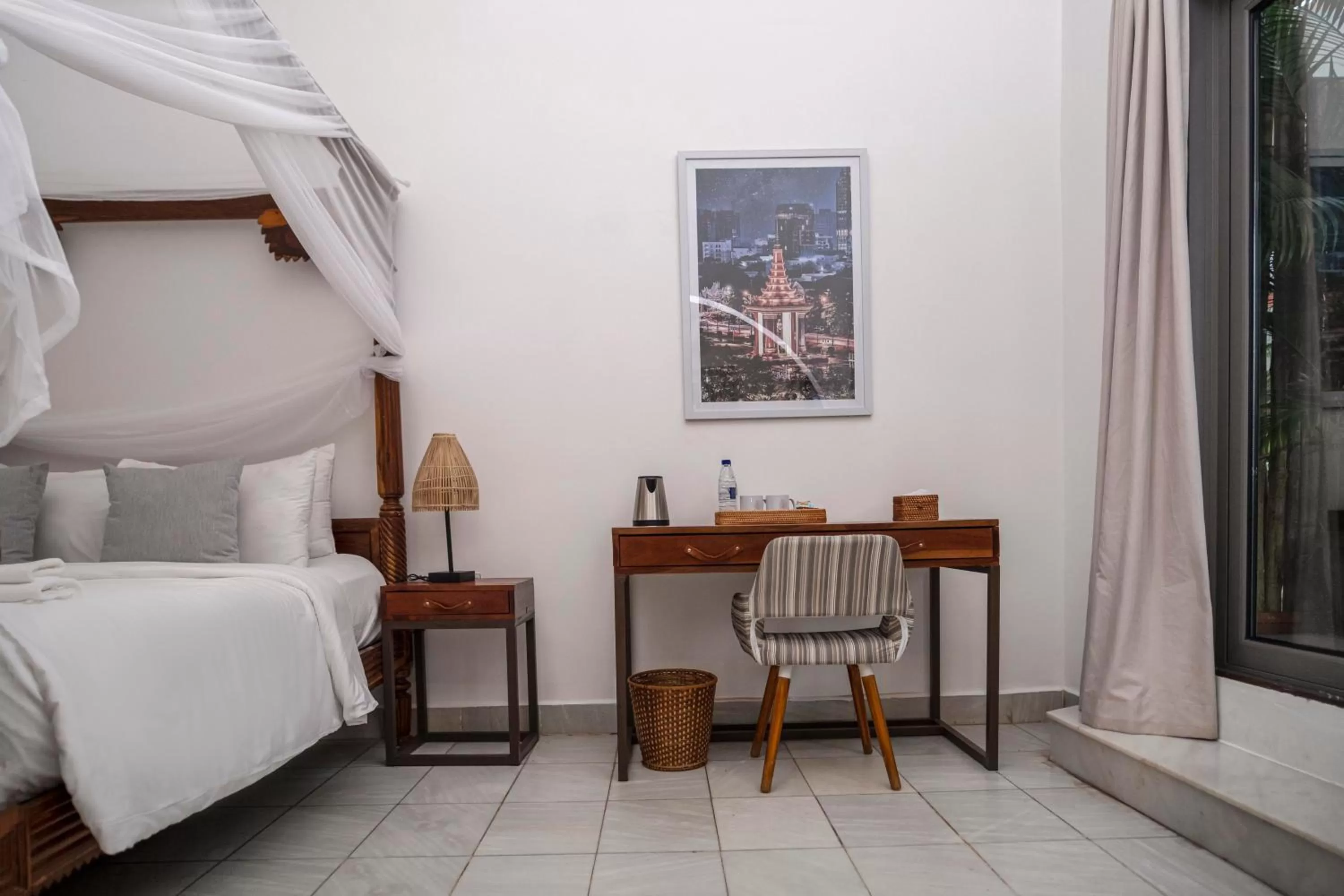 Bed in Jungle Addition