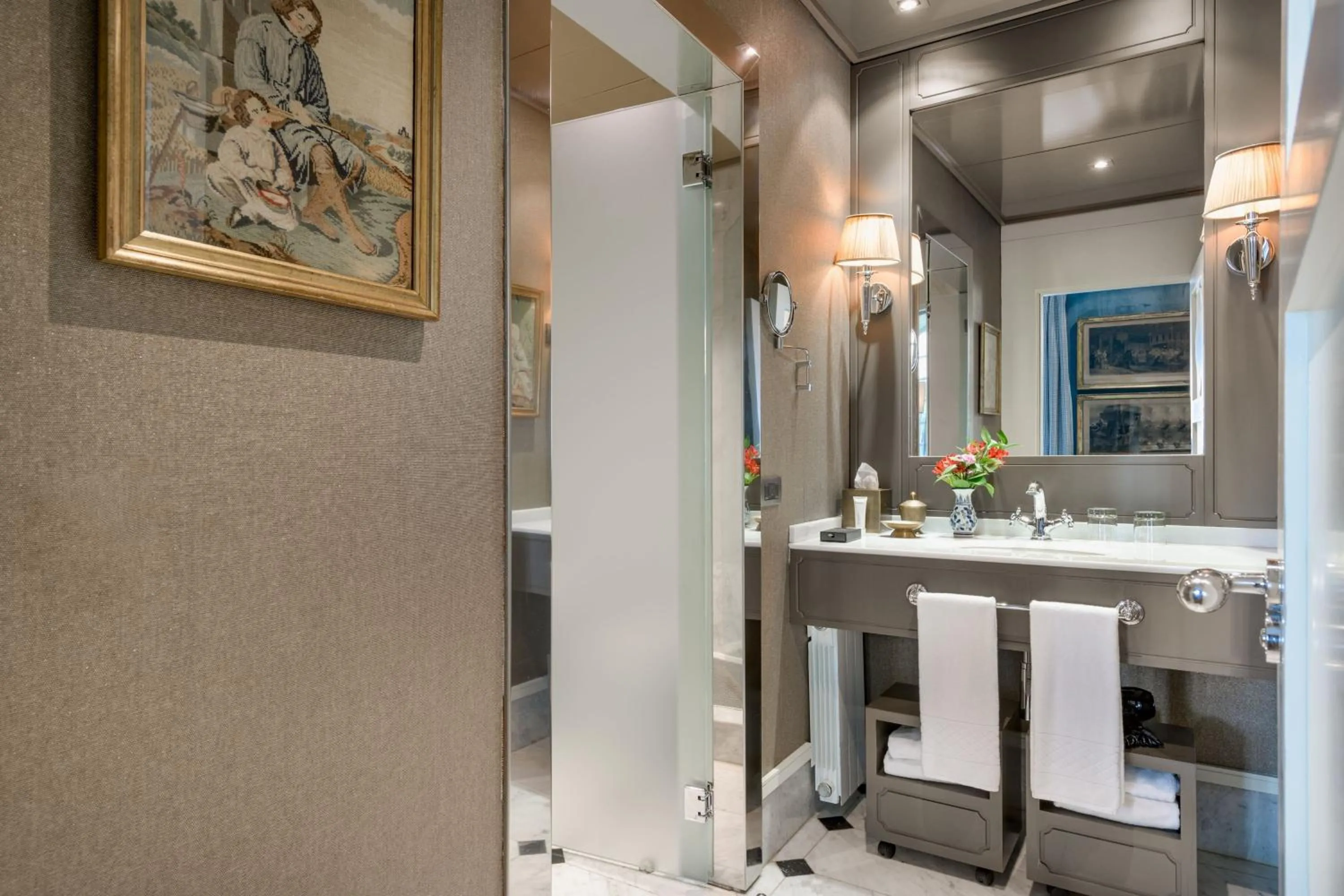 Photo of the whole room in Santo Mauro, a Luxury Collection Hotel, Madrid