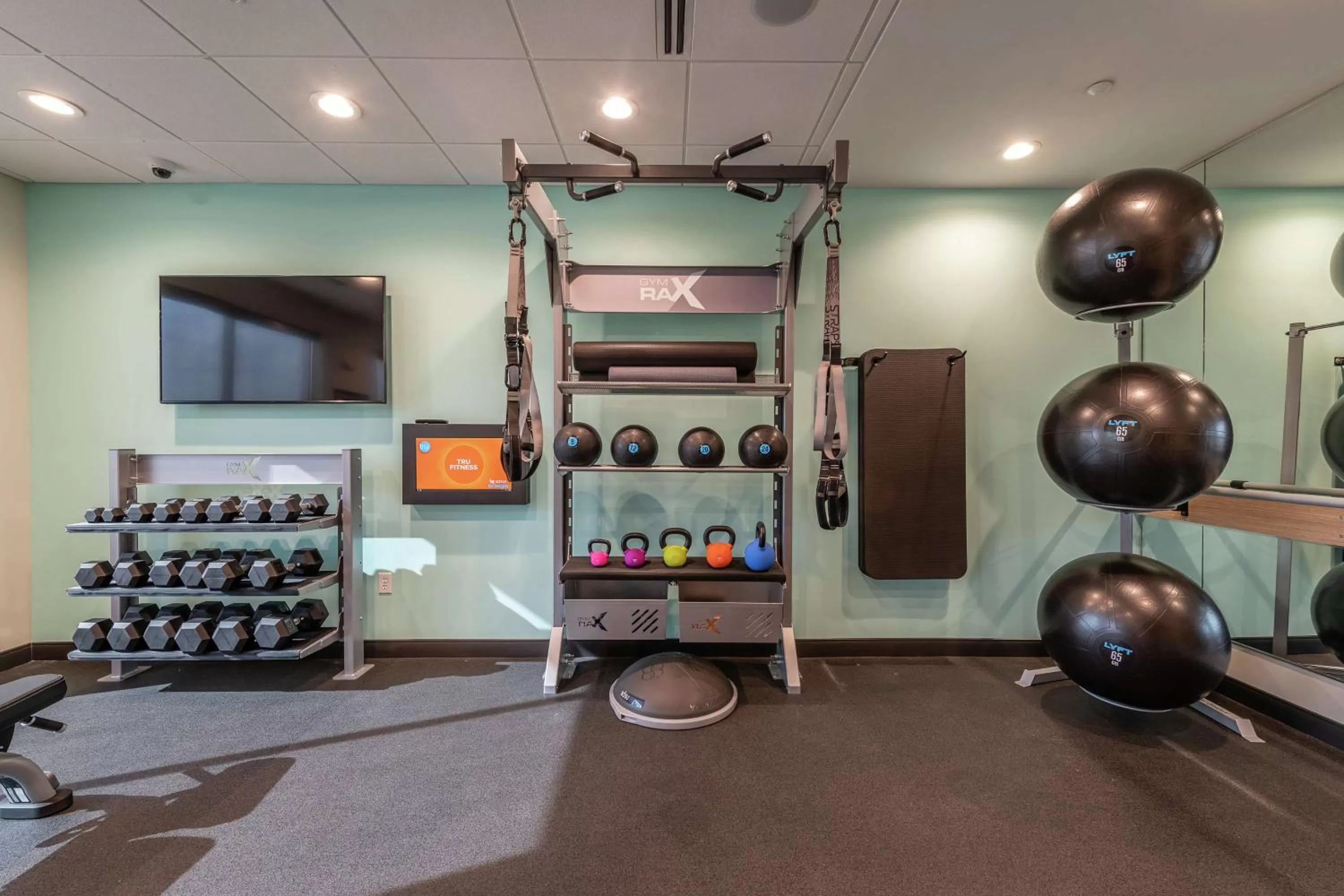 Fitness centre/facilities in Tru By Hilton Orangeburg