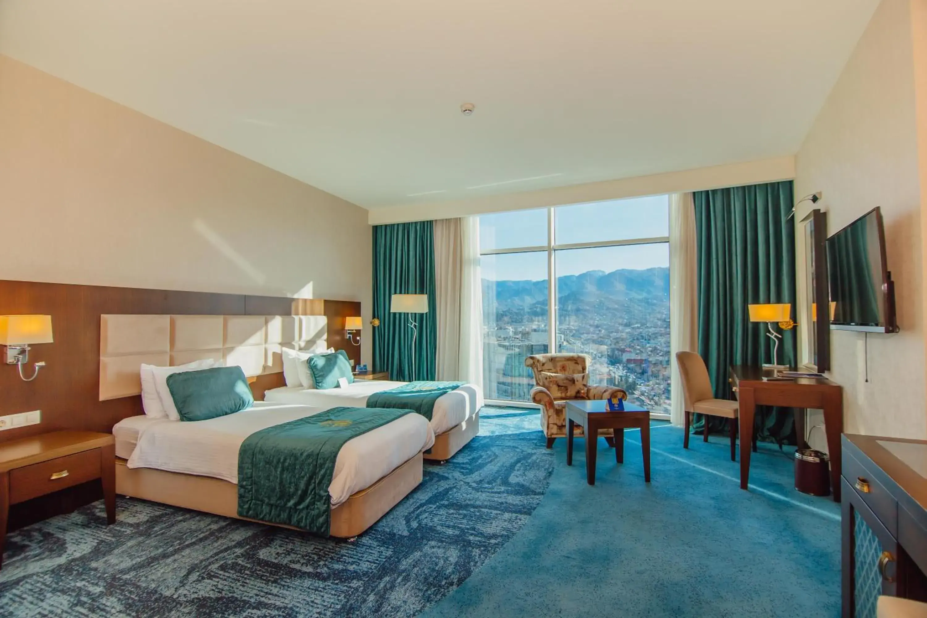 Superior Queen or Twin Room with City View in JRW Welmond Hotel Superior Queen or Twin Room with City View in JRW Welmond Hotel