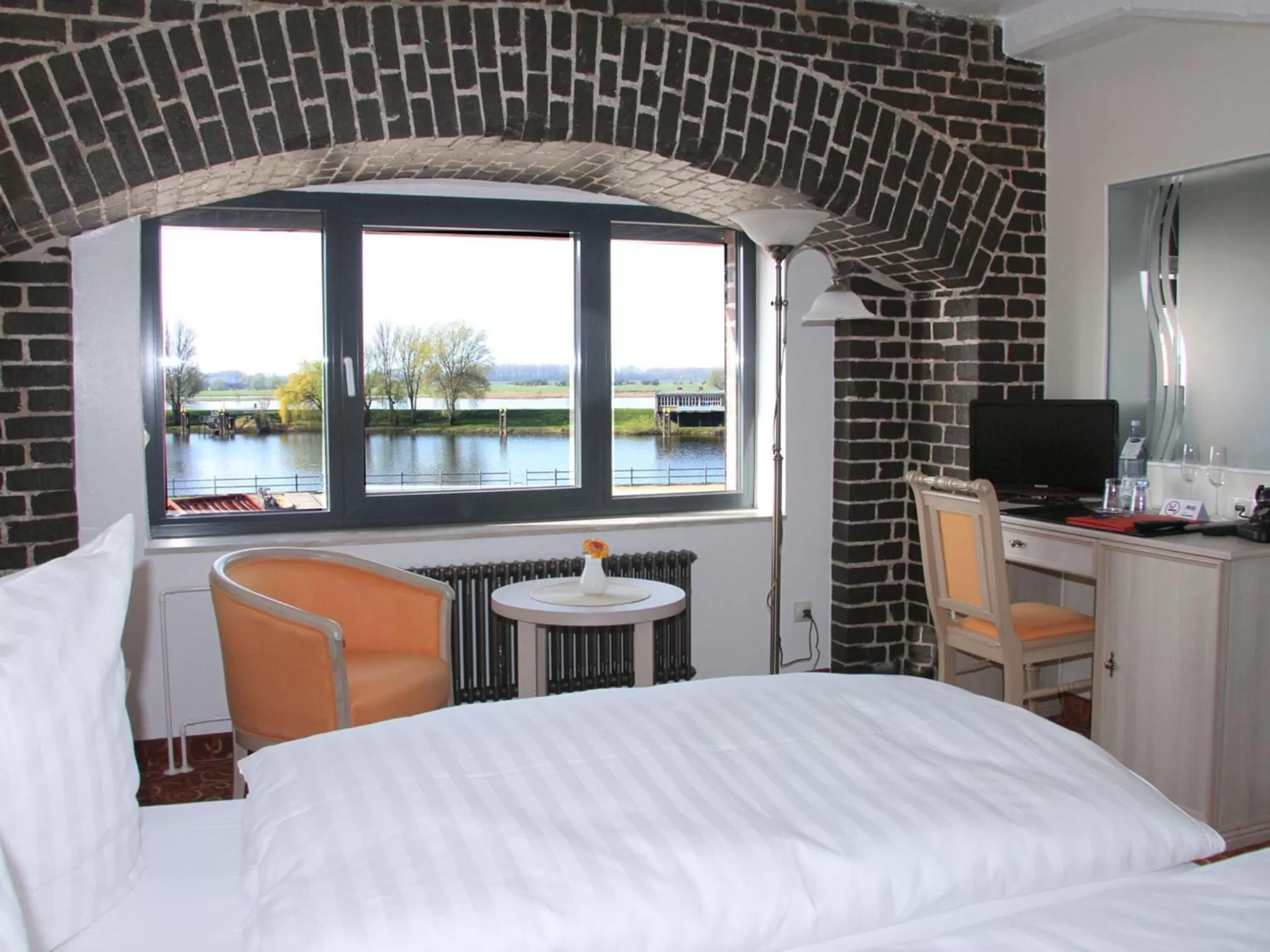 Bed in Elbe Resort Alte Ölmühle