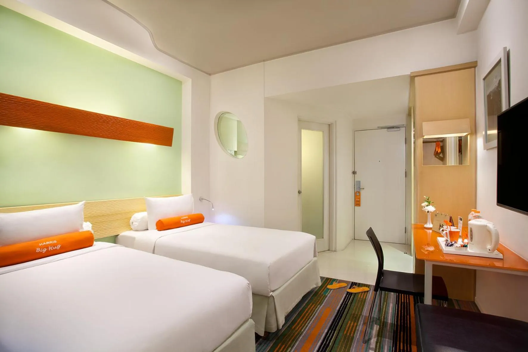 Bedroom, Bed in HARRIS Hotel & Convention Festival Citylink Bandung