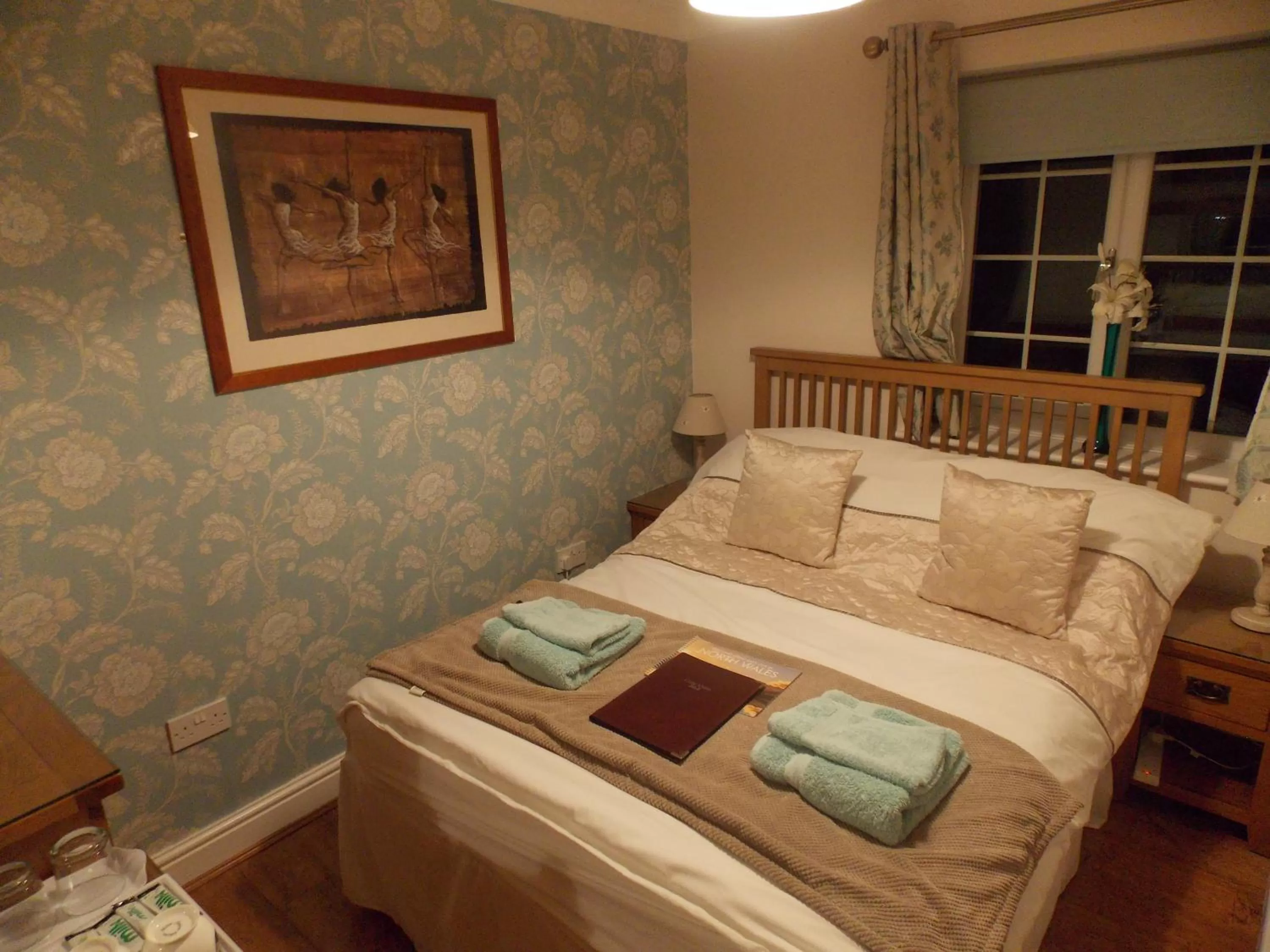 Bed in Craig Eithin B & B