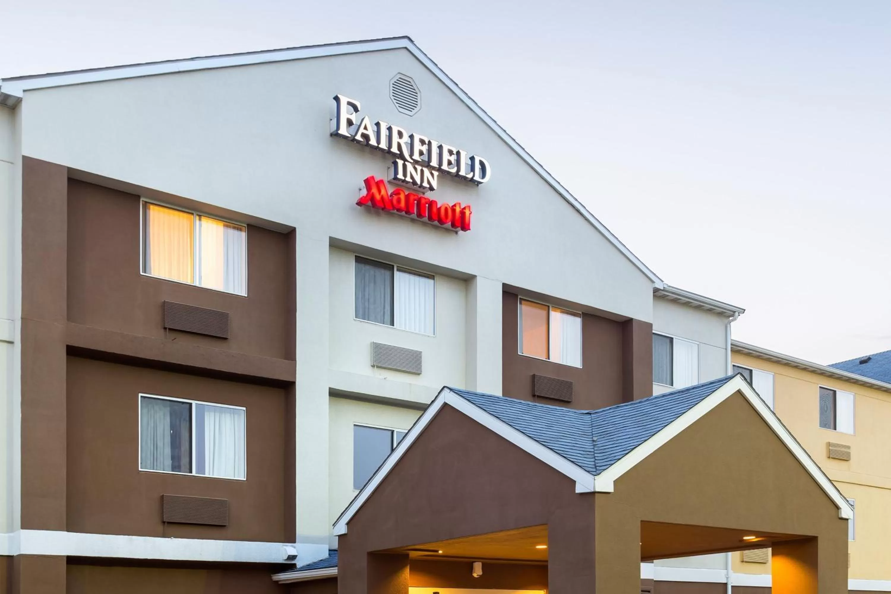 Property building in Fairfield Inn & Suites Lafayette