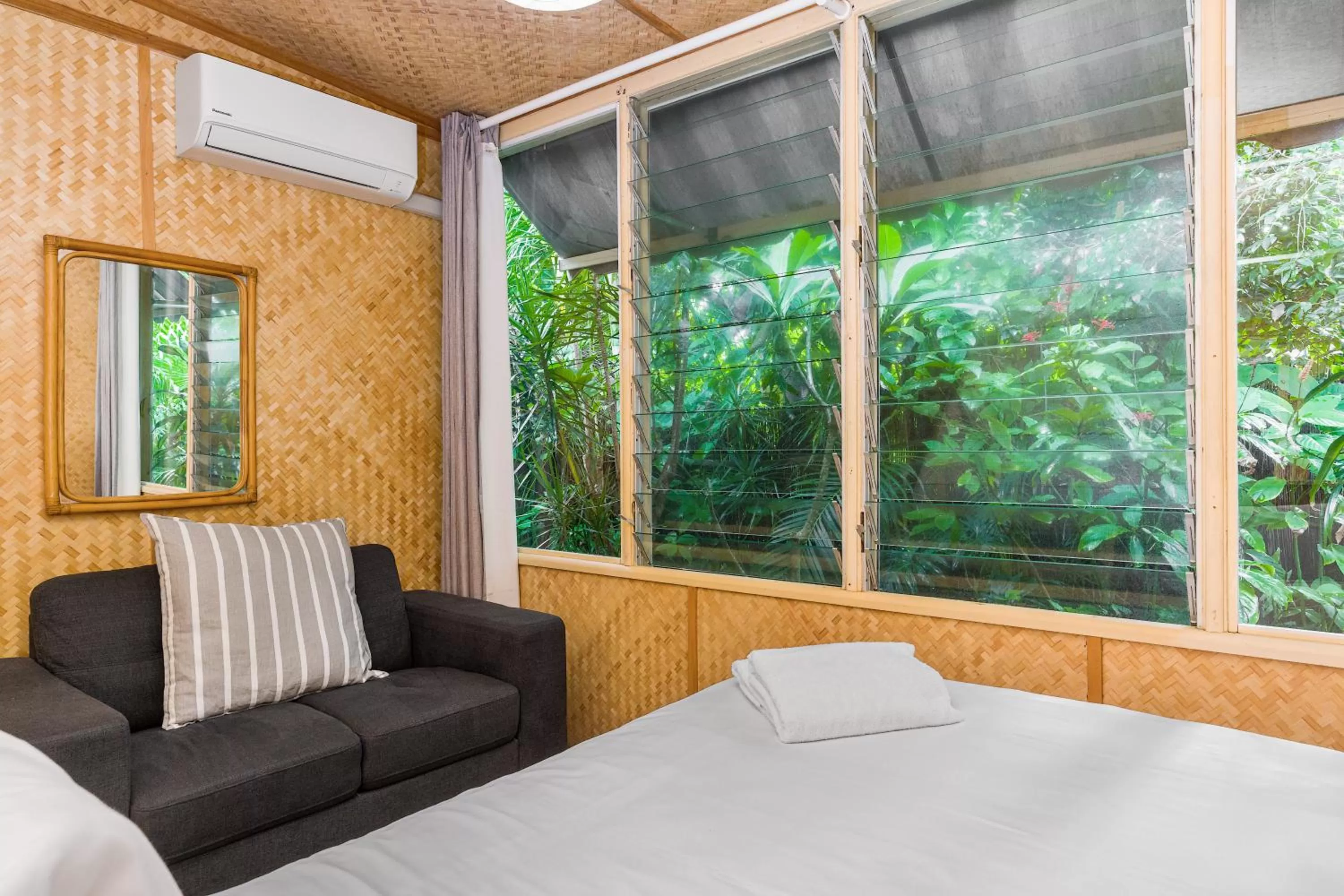 Bed in Tallow Beach Motel