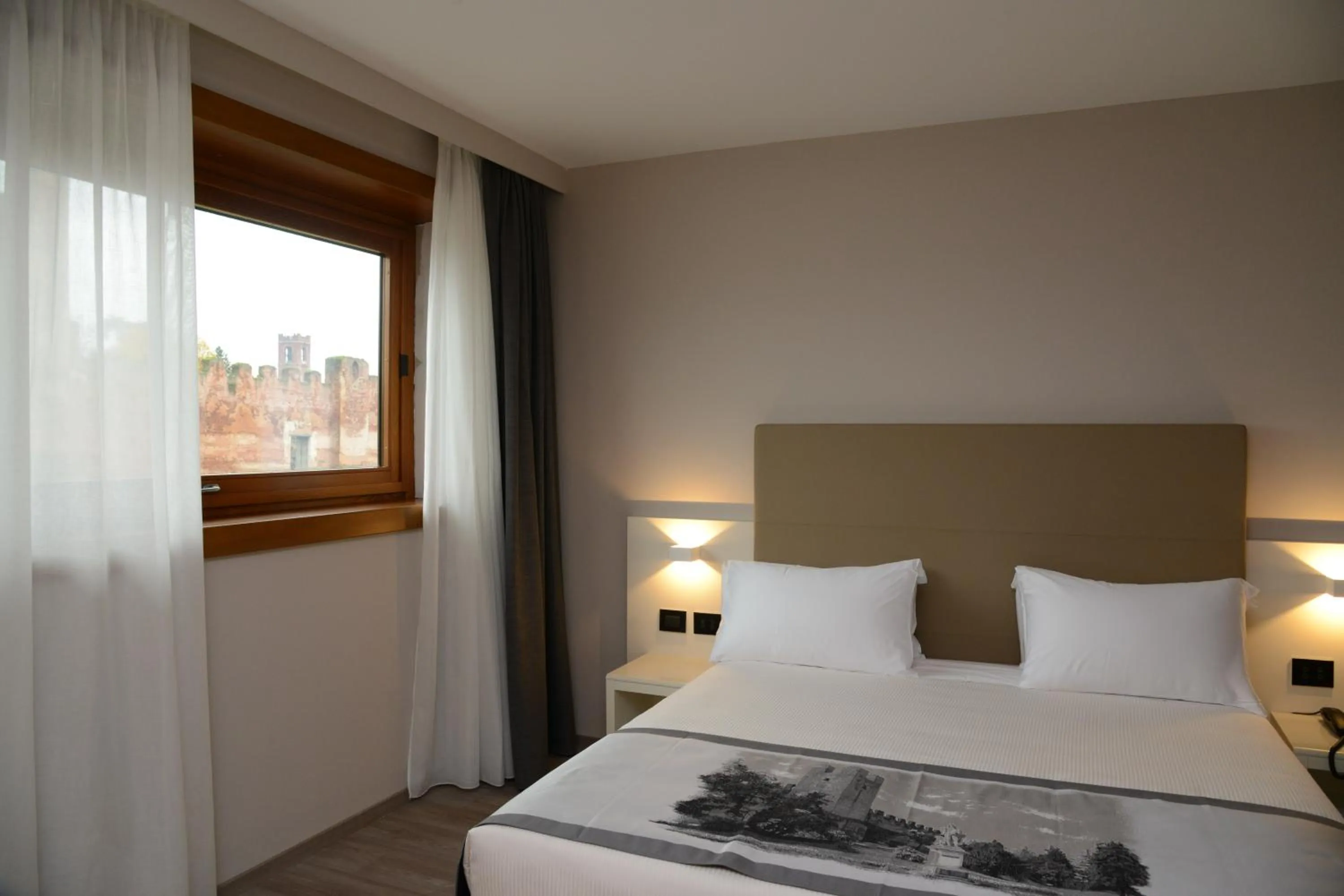 Bedroom, Bed in Albergo Roma, BW Signature Collection