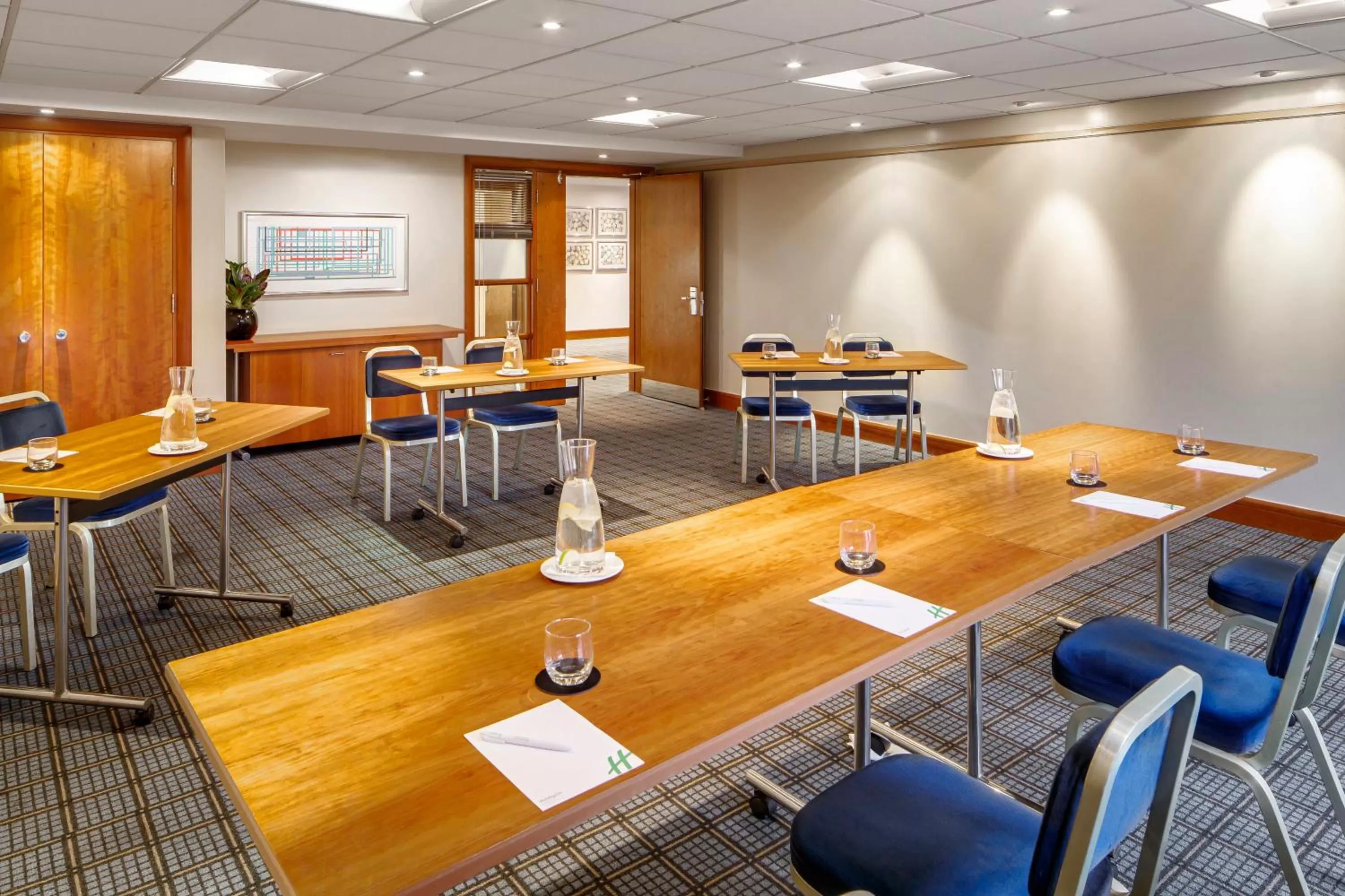 Business facilities in Holiday Inn Basingstoke by IHG