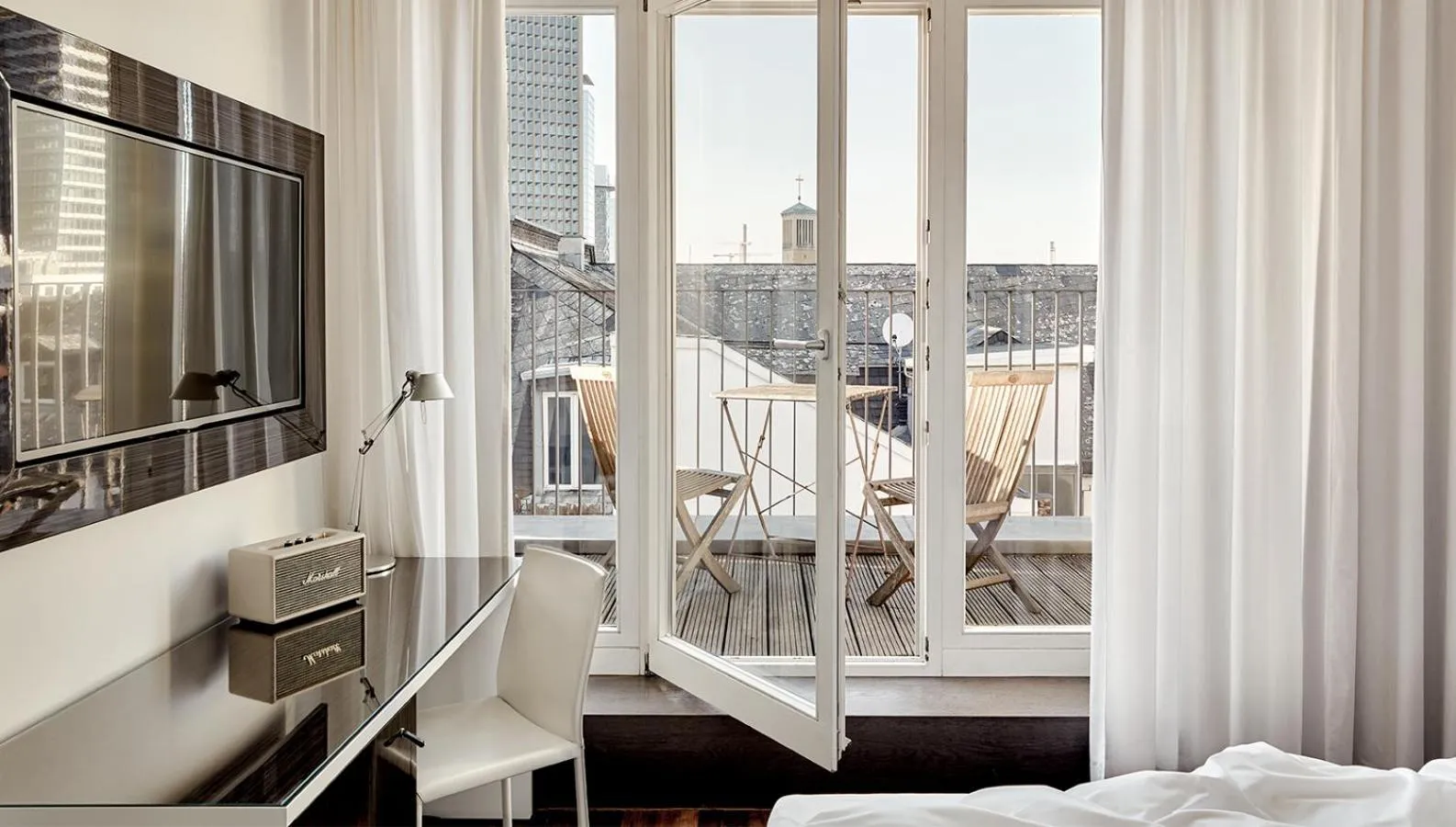 Balcony/Terrace in The Pure, Frankfurt, a Member of Design Hotels