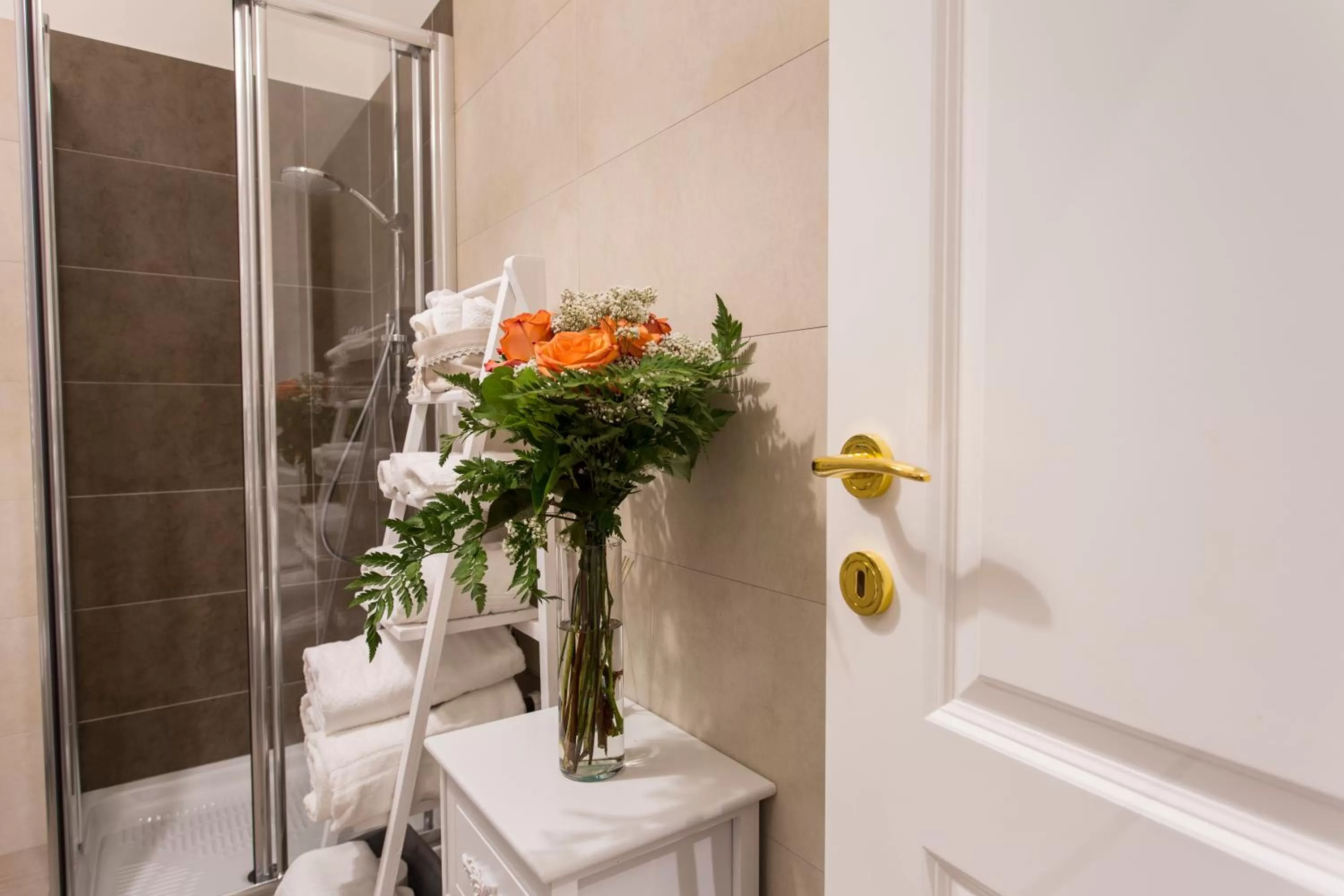 Bathroom in La Vecchia Tenenza B&B