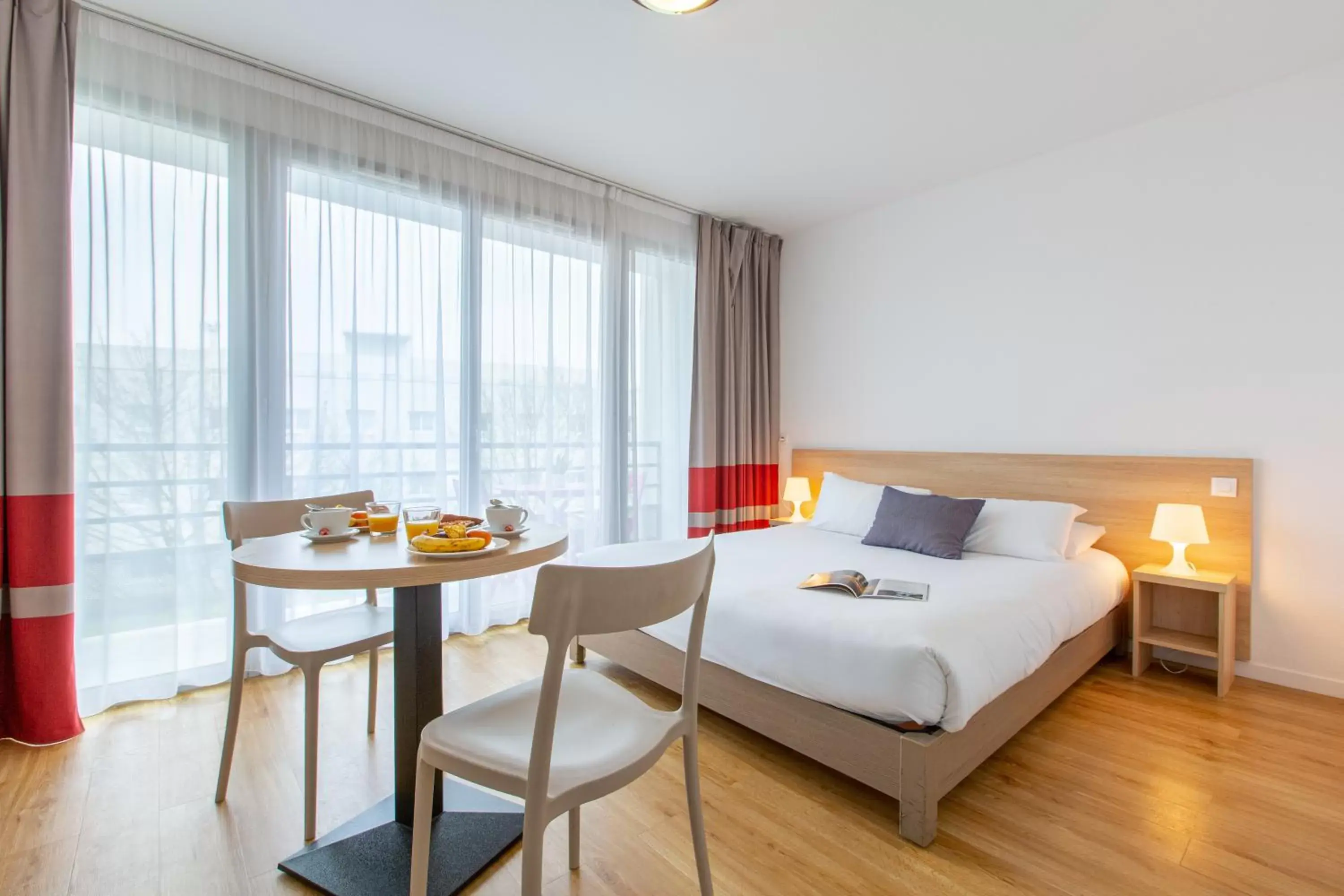 Superior Studio (2 Adults) in Comfort Aparthotel Le Mans Superior Studio (2 Adults) in Comfort Aparthotel Le Mans