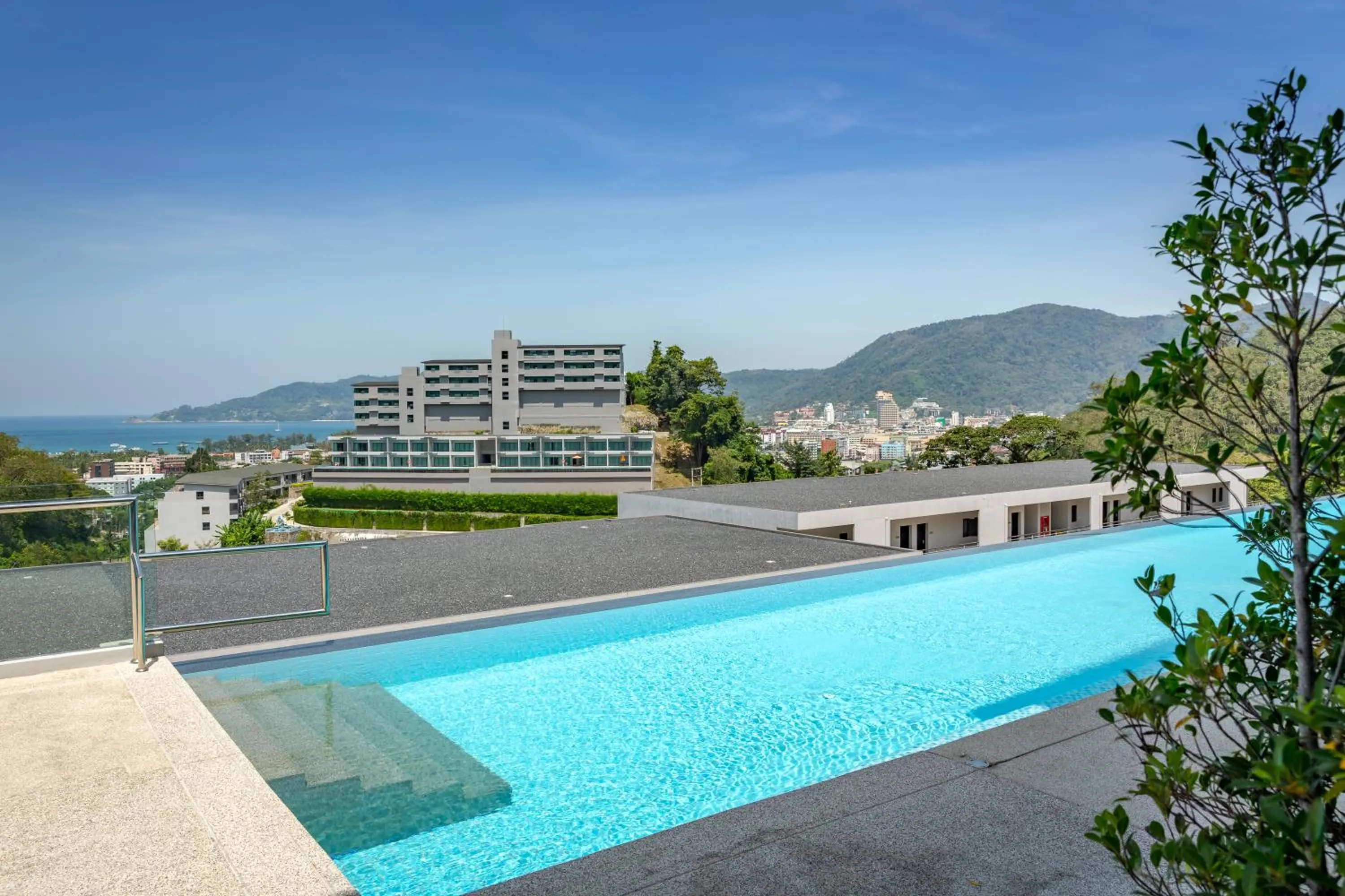 Swimming pool in Patong Bay Hill