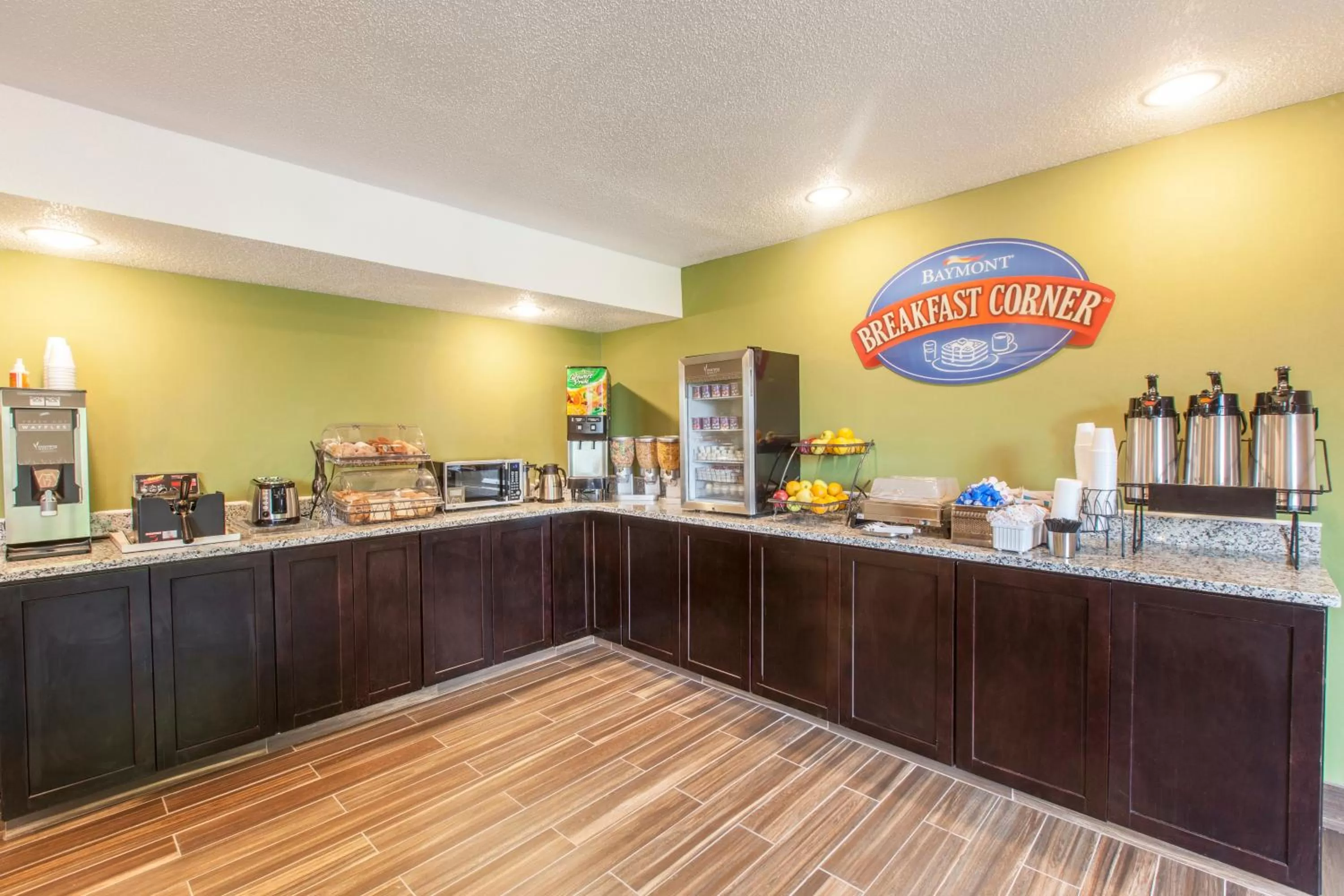 Food in Baymont by Wyndham Newark at University of Delaware