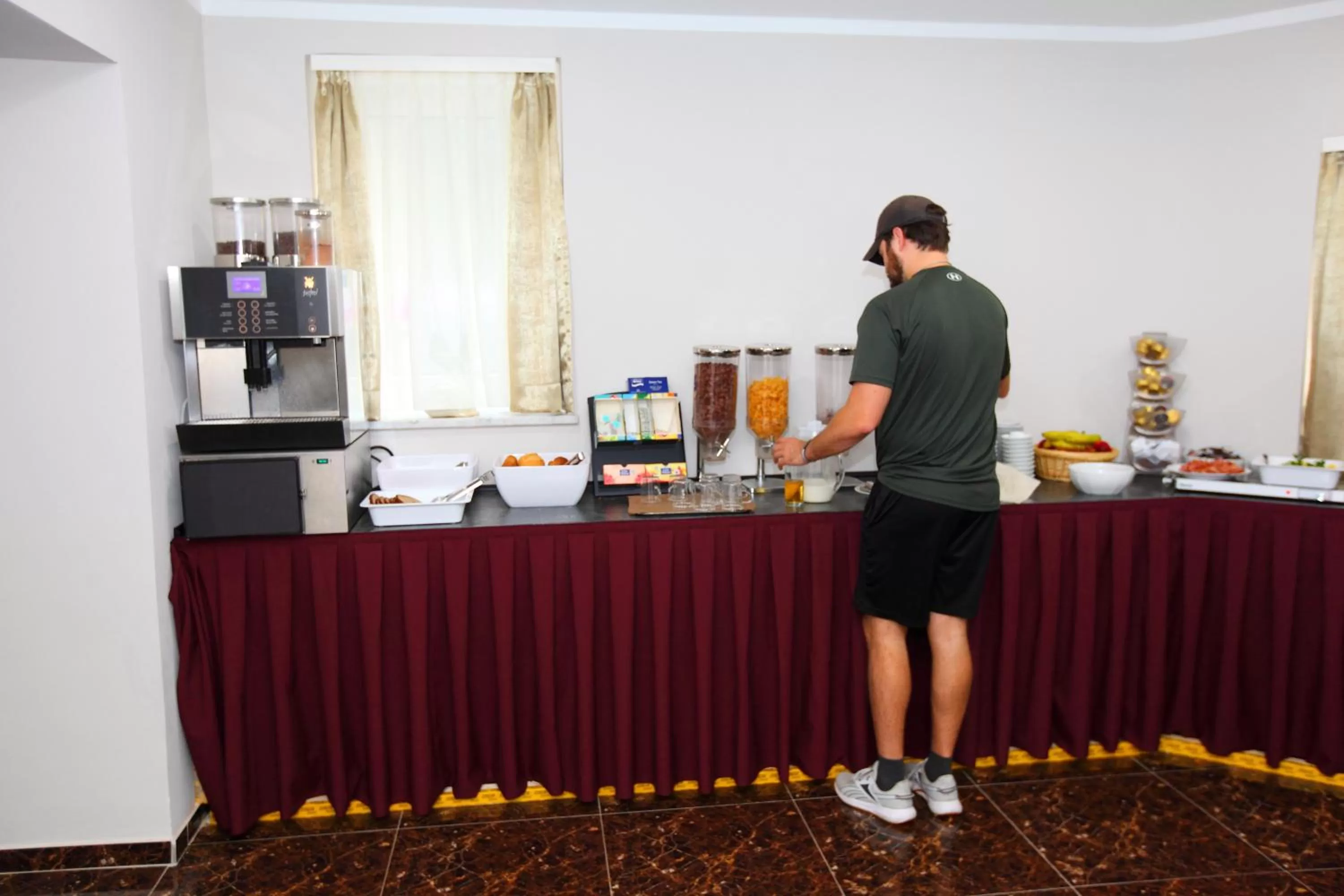 Food and drinks in Hotel Sofia