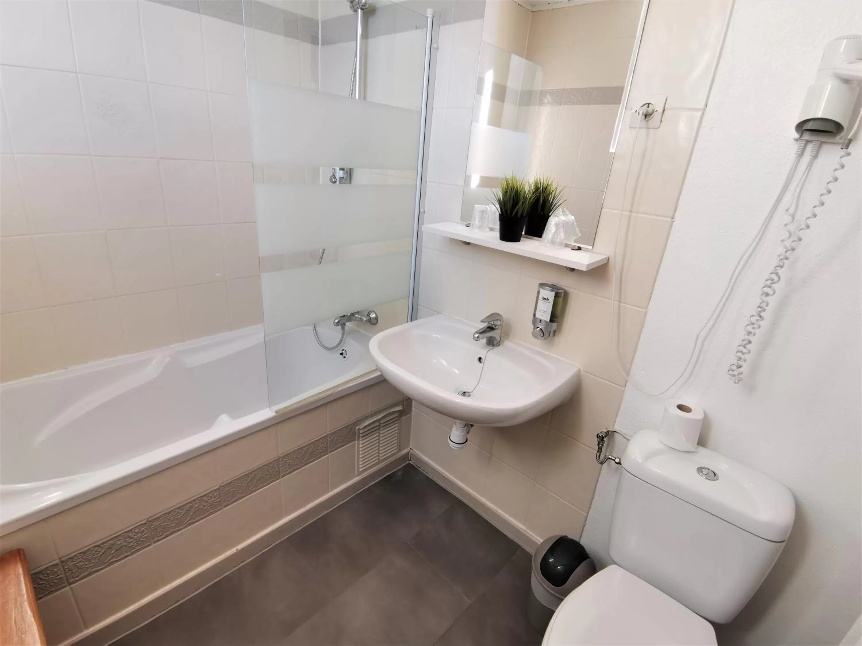 Bathroom in Hotel Les Montagnards