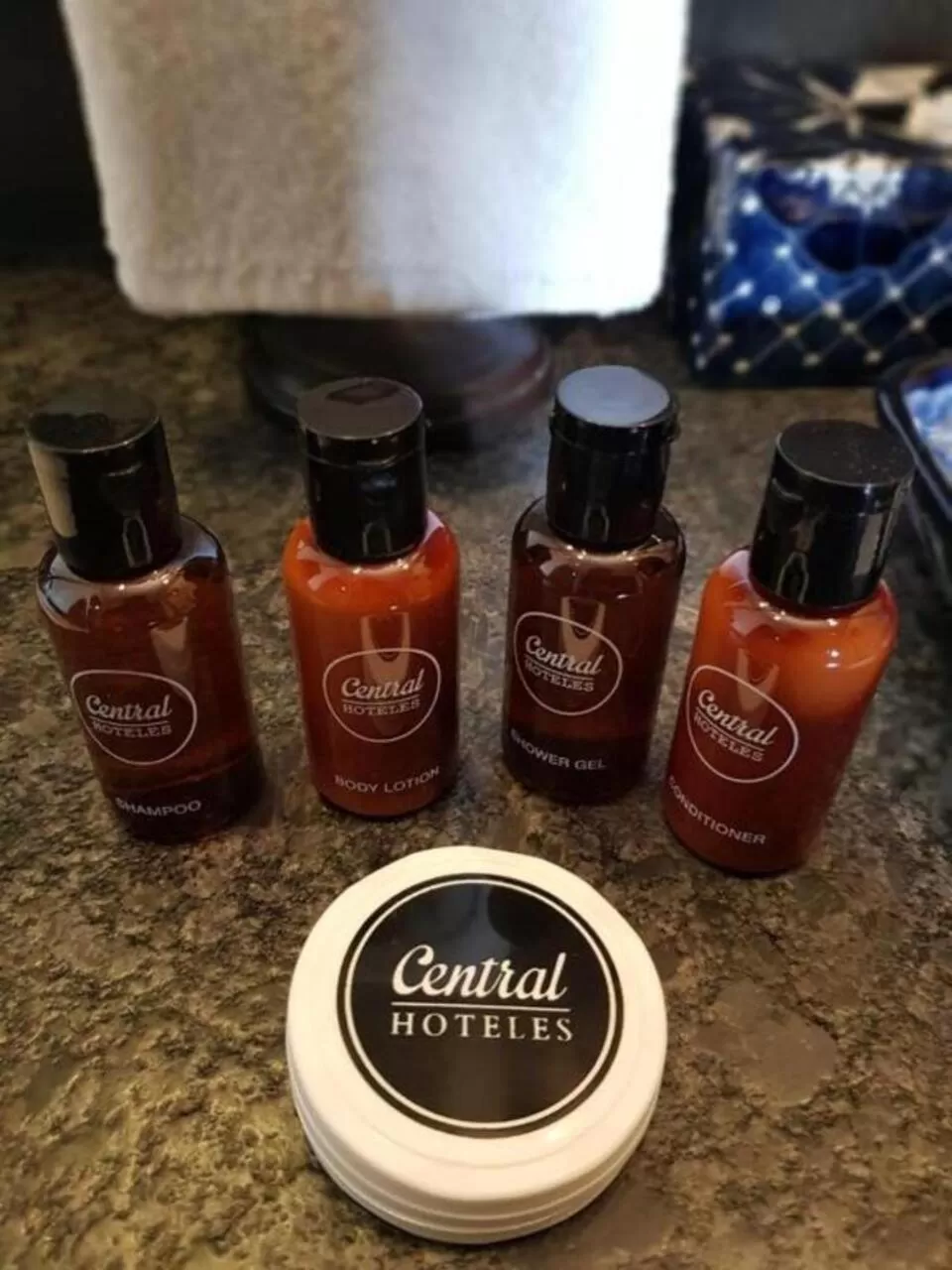 Bathroom in Historico Central Hotel