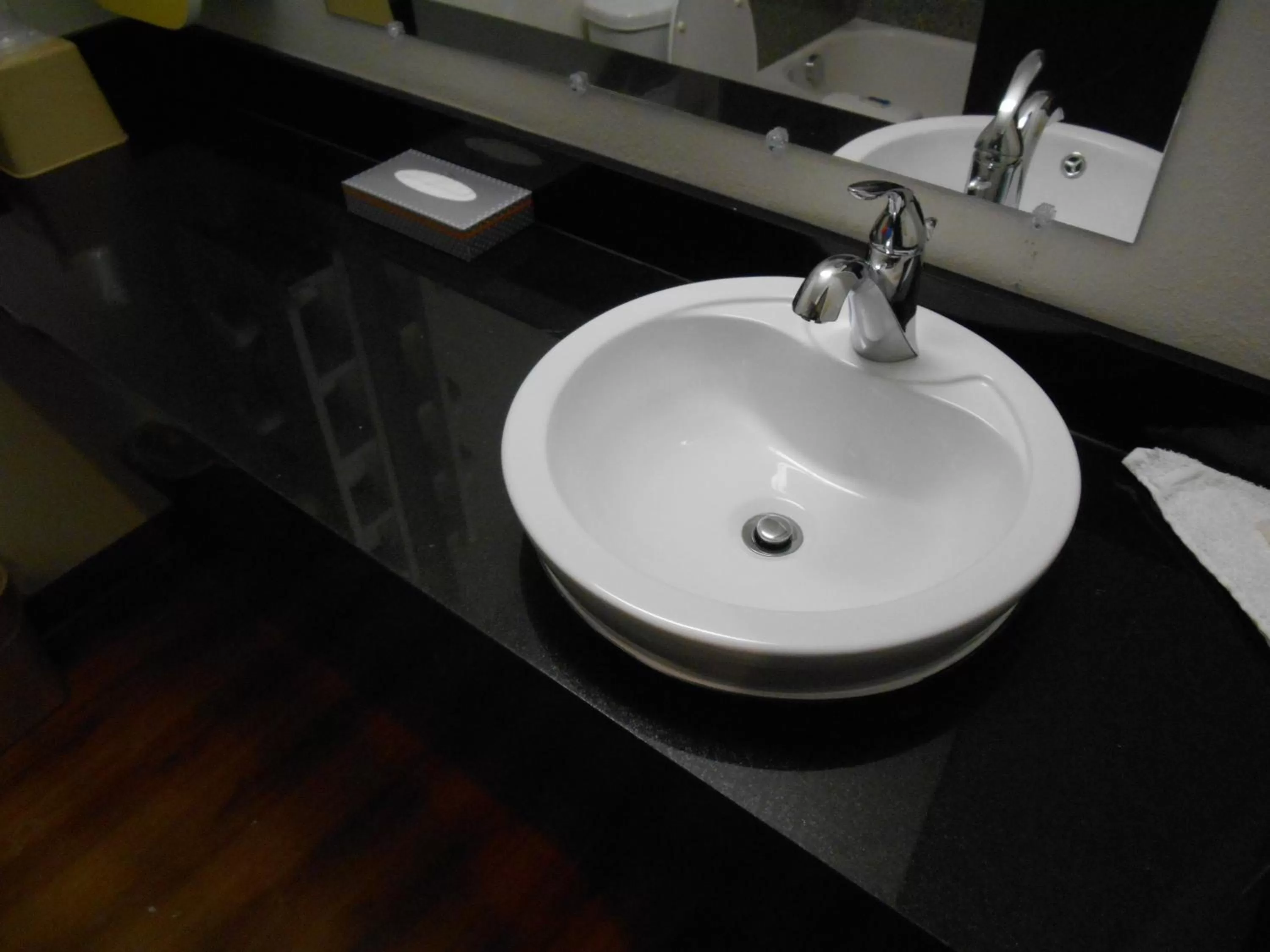 Bathroom in Motel 6-Jourdanton, TX