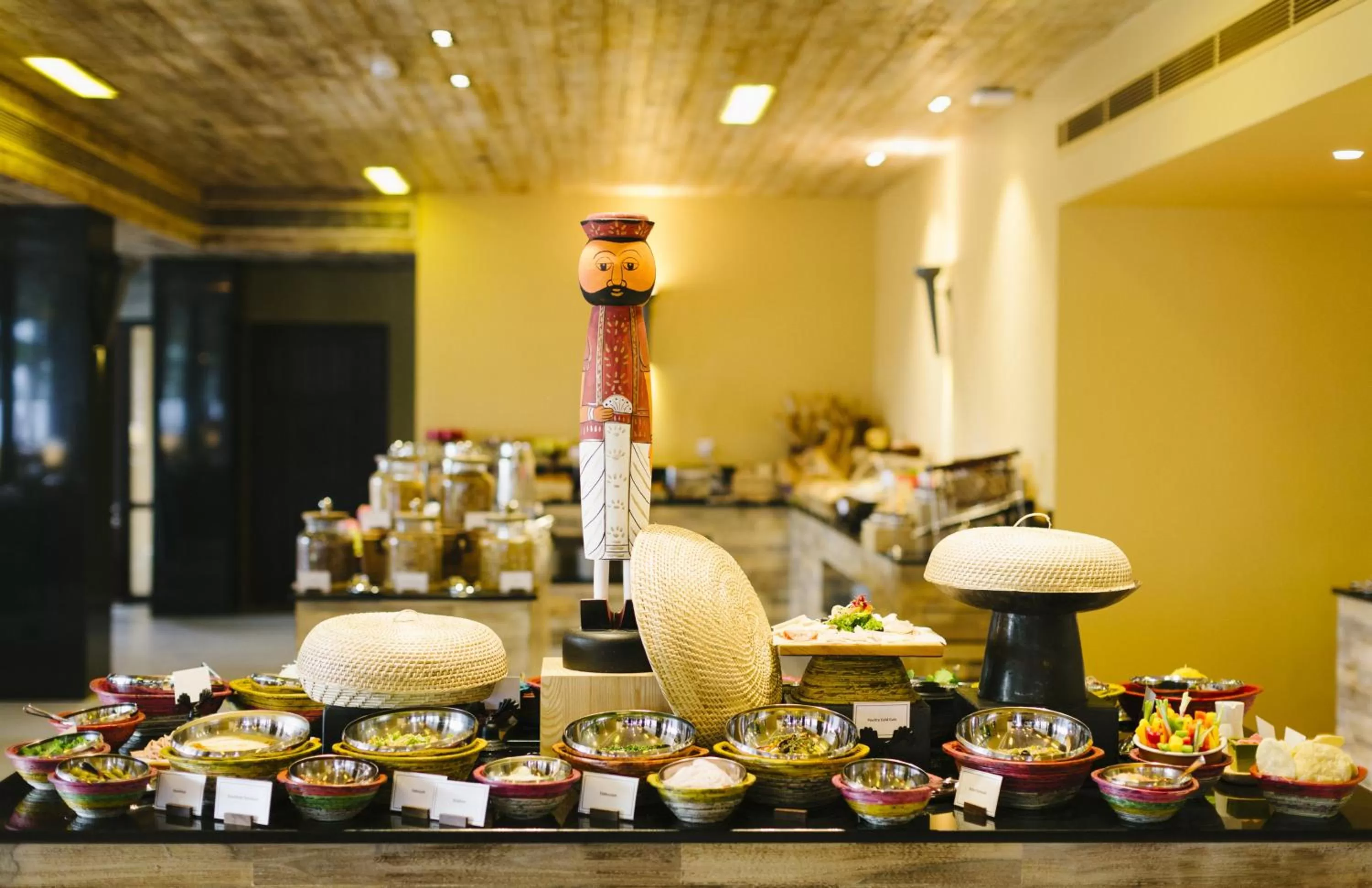 Restaurant/places to eat in Anantara Kalutara Resort