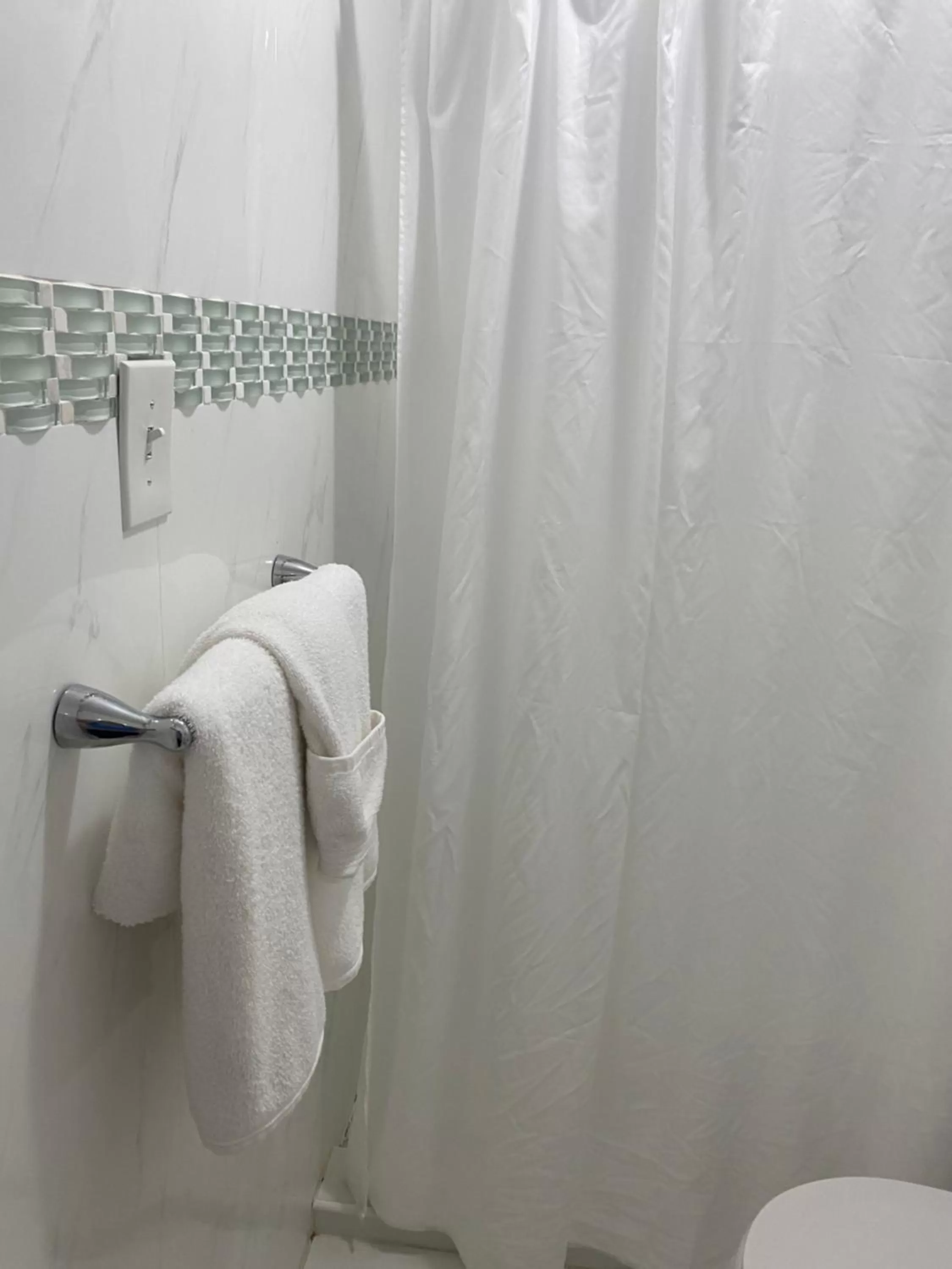 Bathroom in Itza-Bella Suites