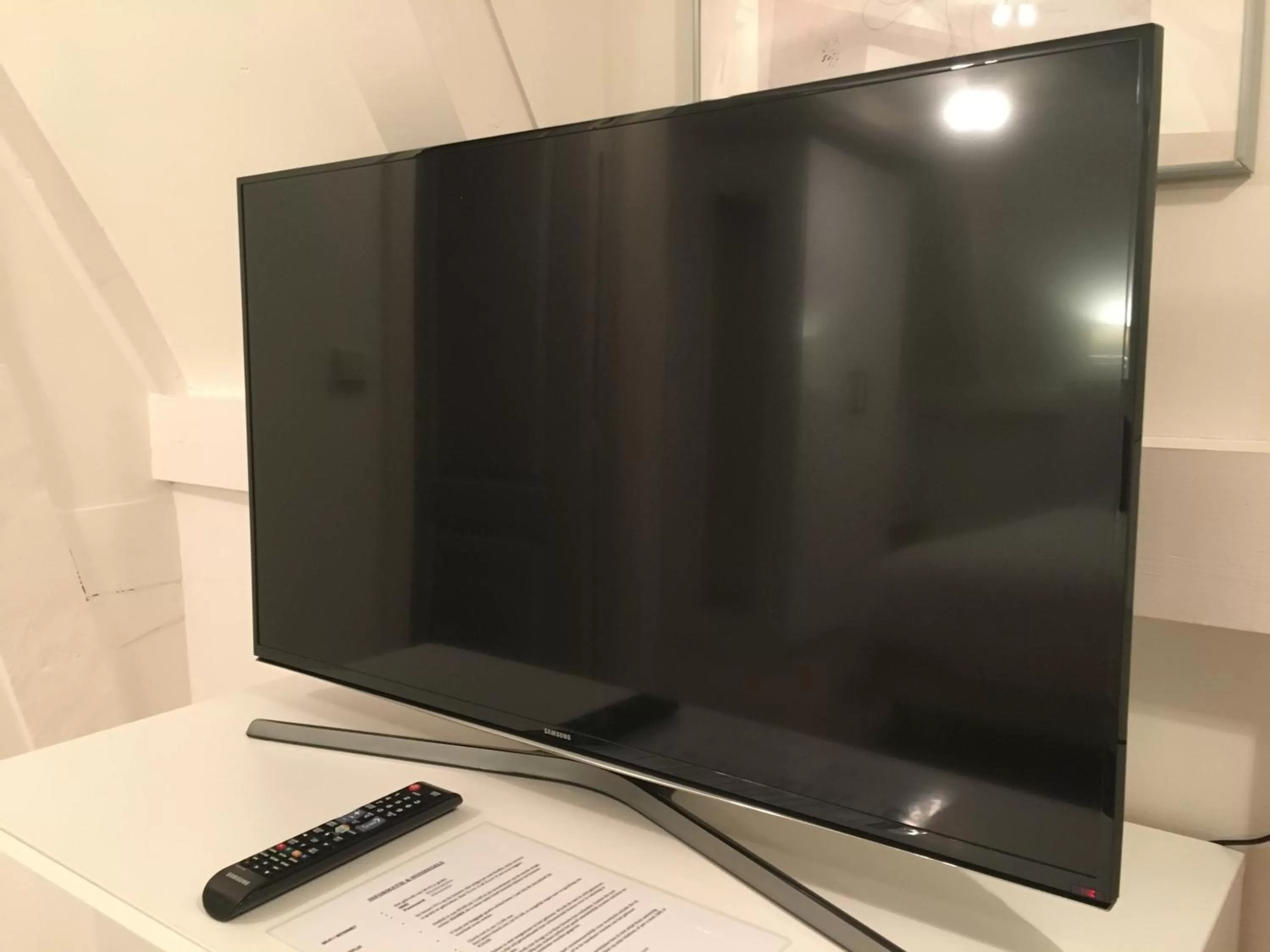 TV and multimedia in Nine Streets Inn