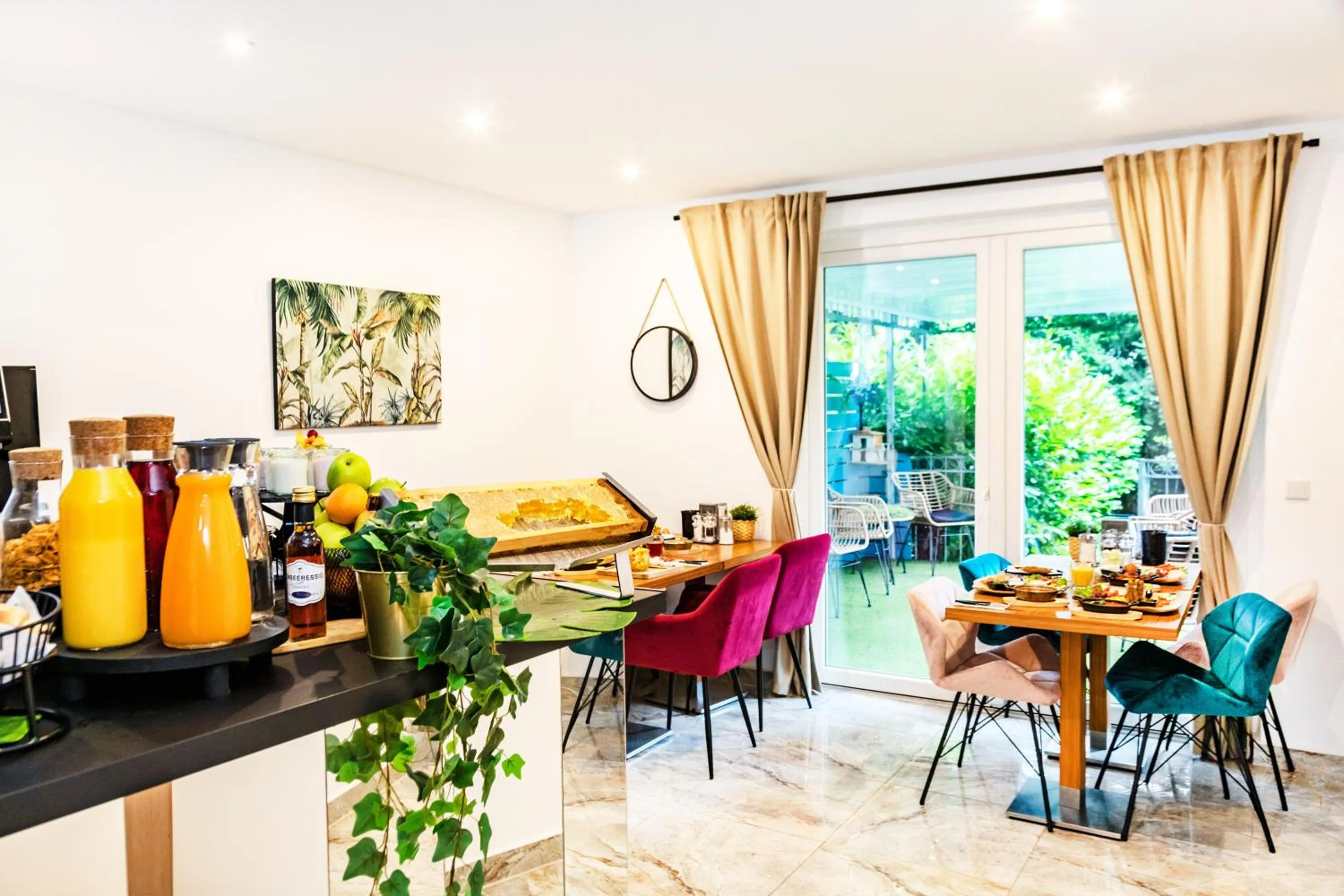 Food and drinks in Hotel Fürst Garden