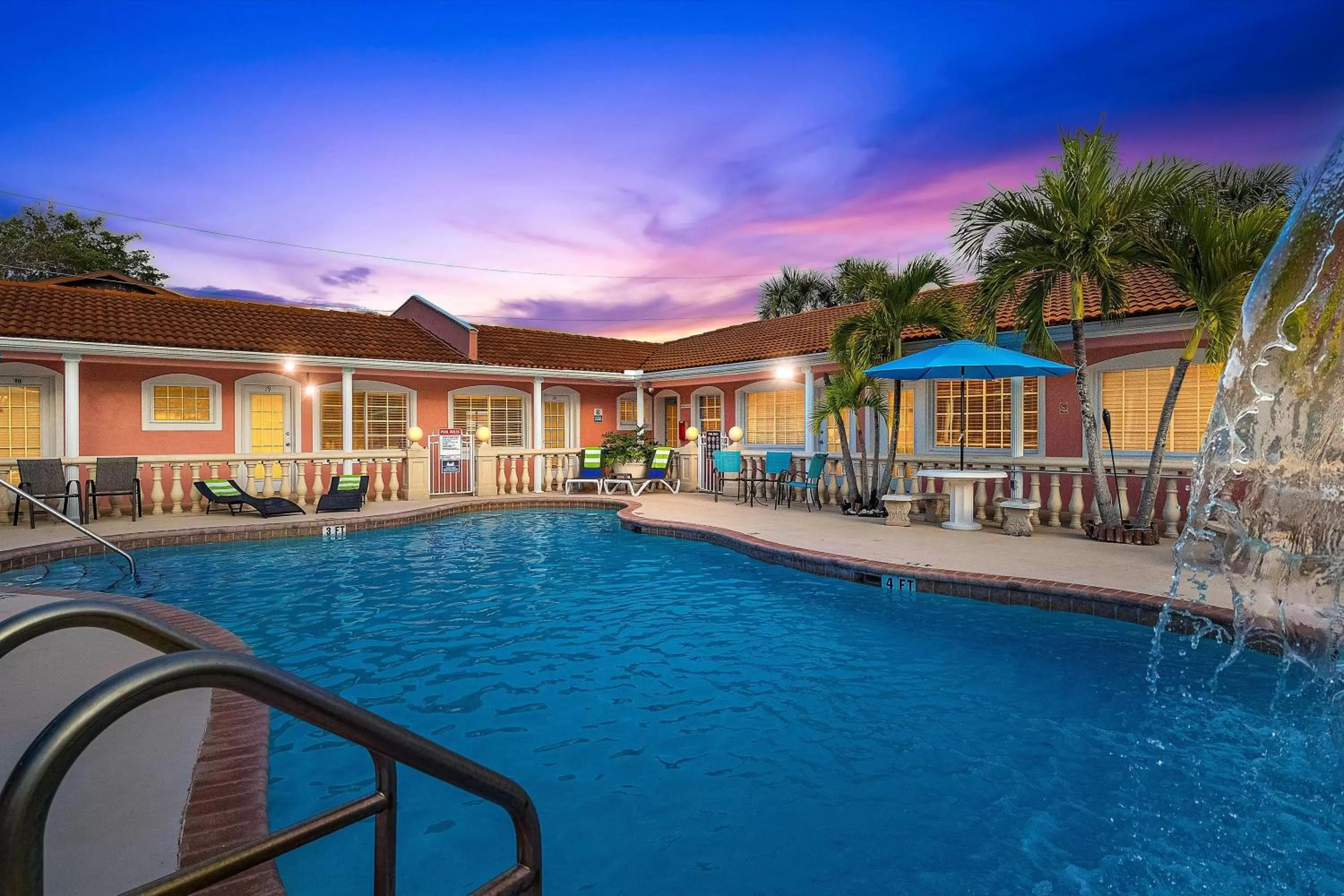 Pool view in Blind Pass Resort Motel