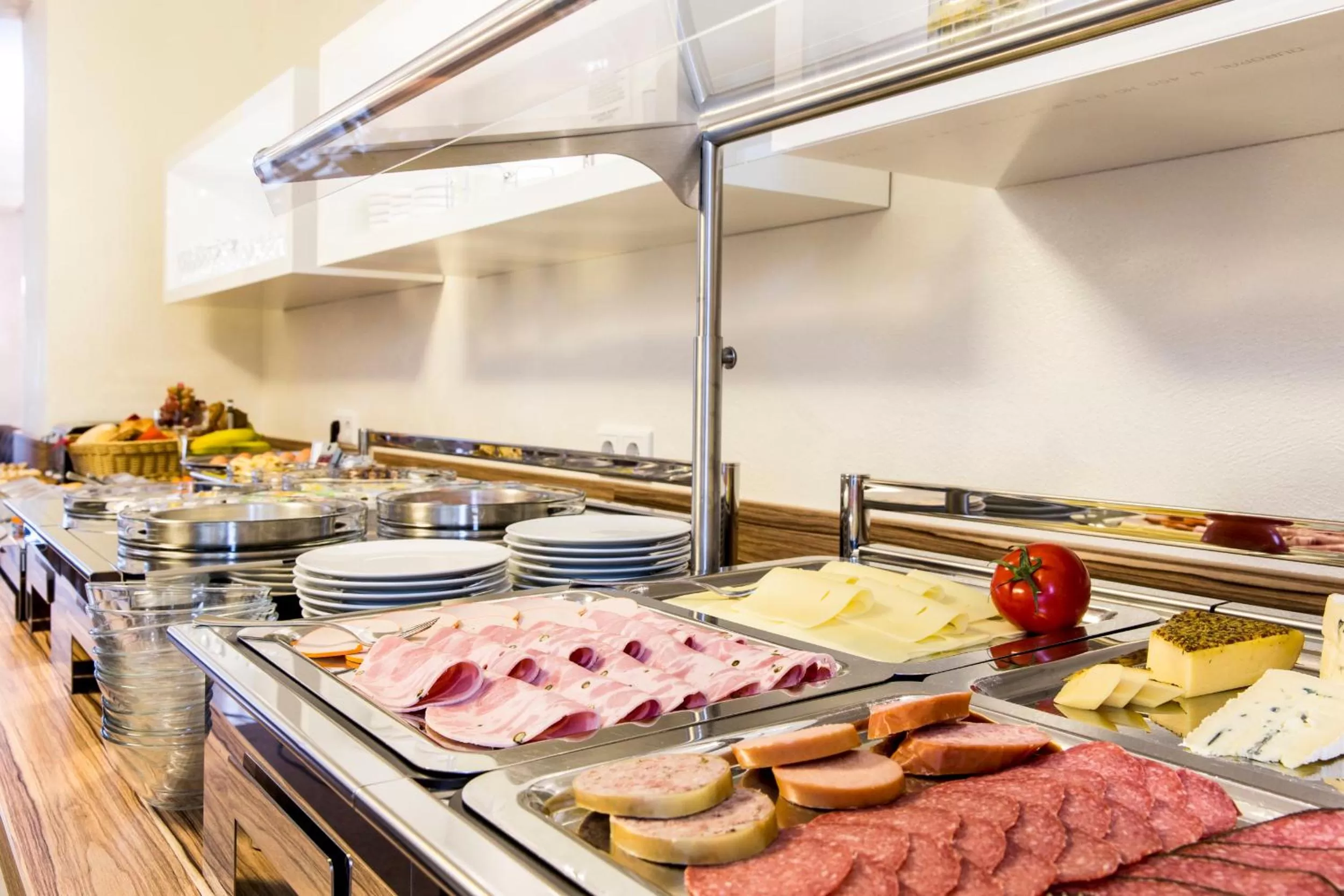 Food in Nürnberger Trichter Family-Business Hotel Garni