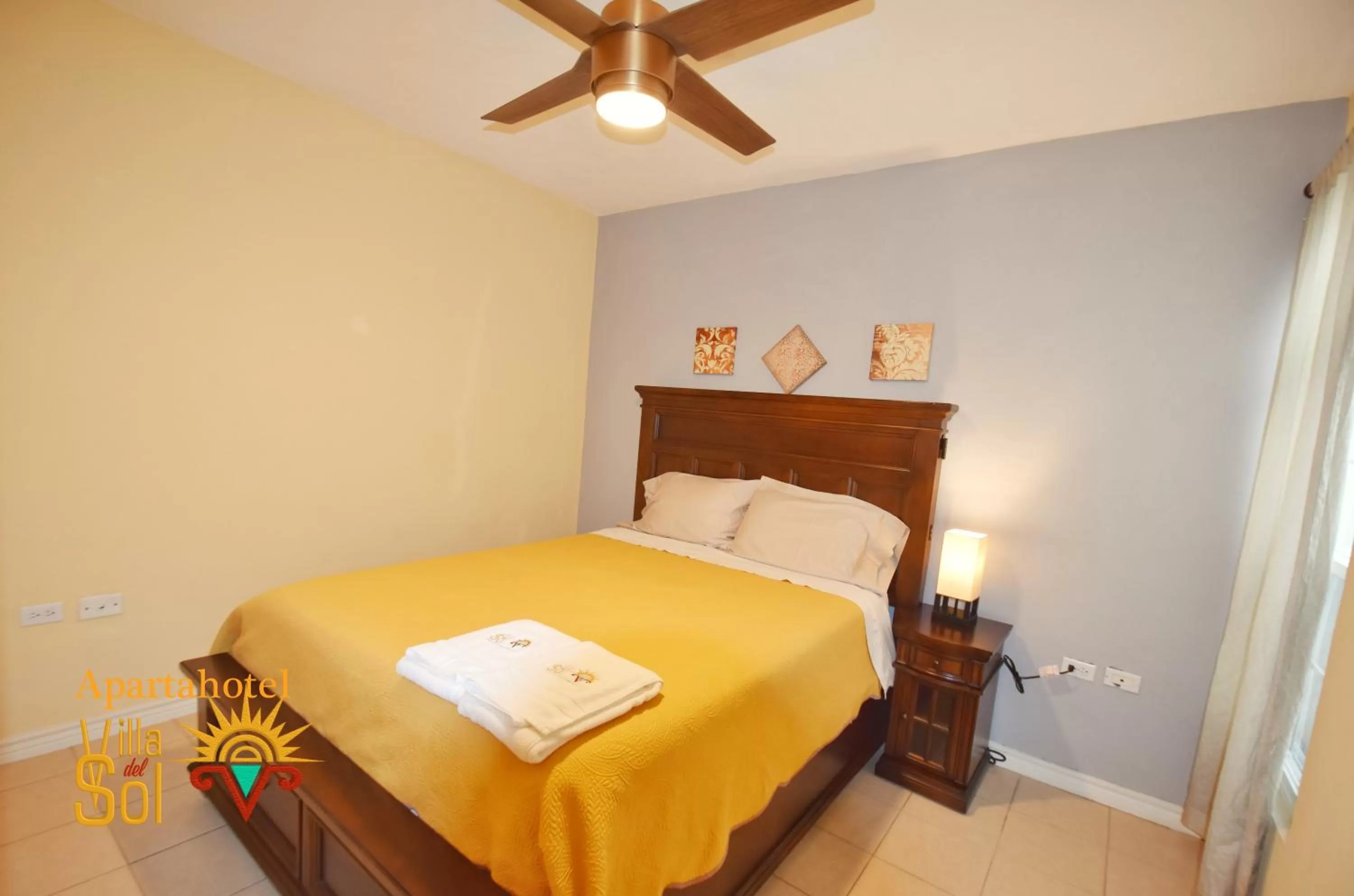 Bed in Villa Del Sol