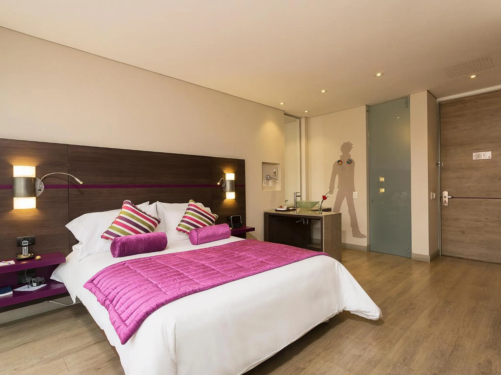 Decorative detail, Bed in Mercure Bogota BH Zona Financiera