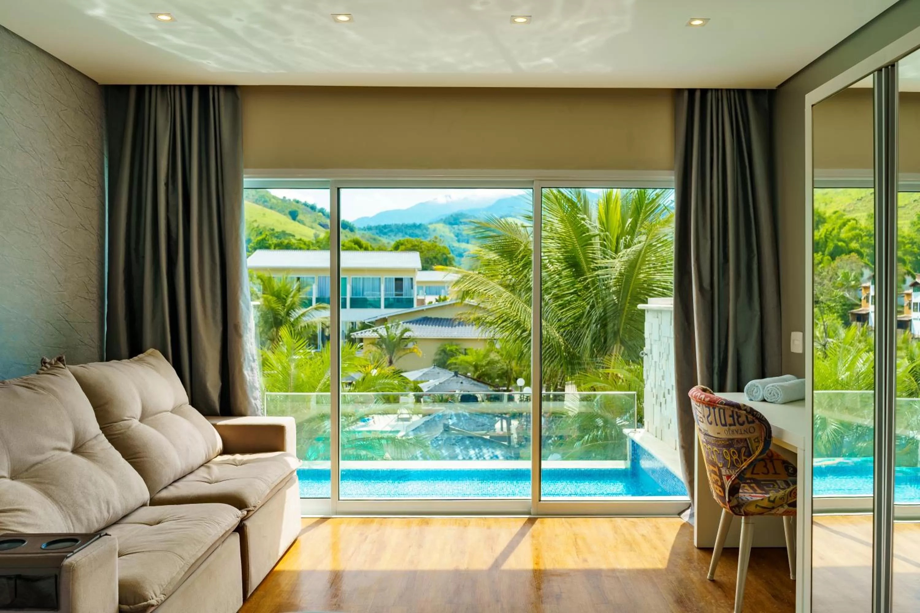 Suite with Private Pool in Pousada Apple House Paraty