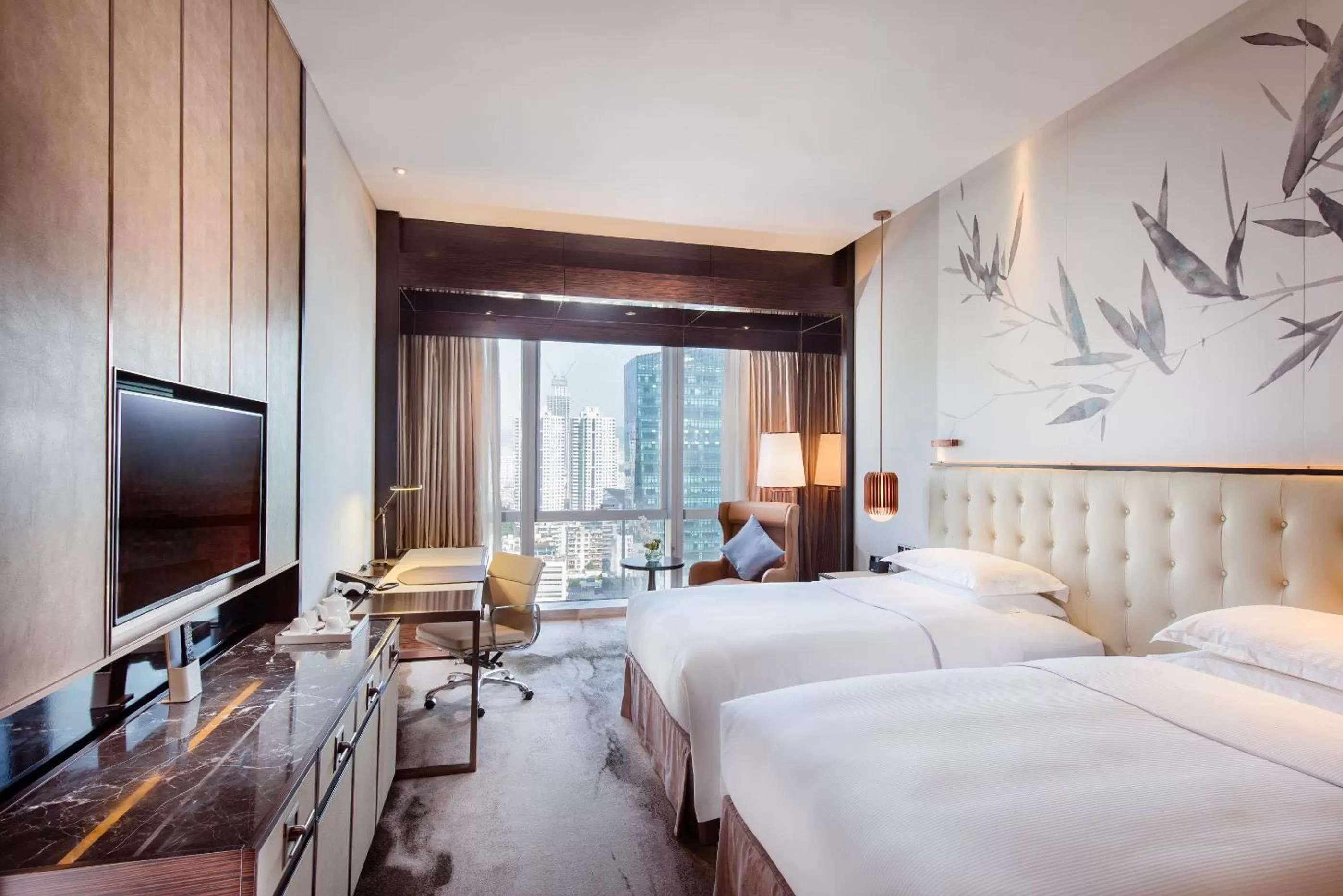 Bed in Hilton Shenzhen Futian, Metro Station at Hotel Front Door, Close to Futian Convention & Exhibition Center