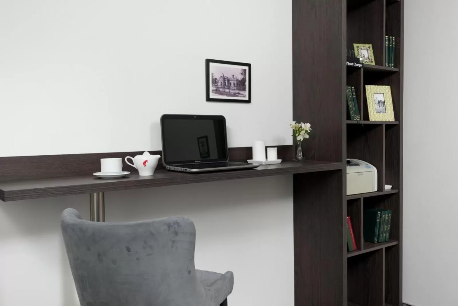 Property building in Thomas Albert Hotel